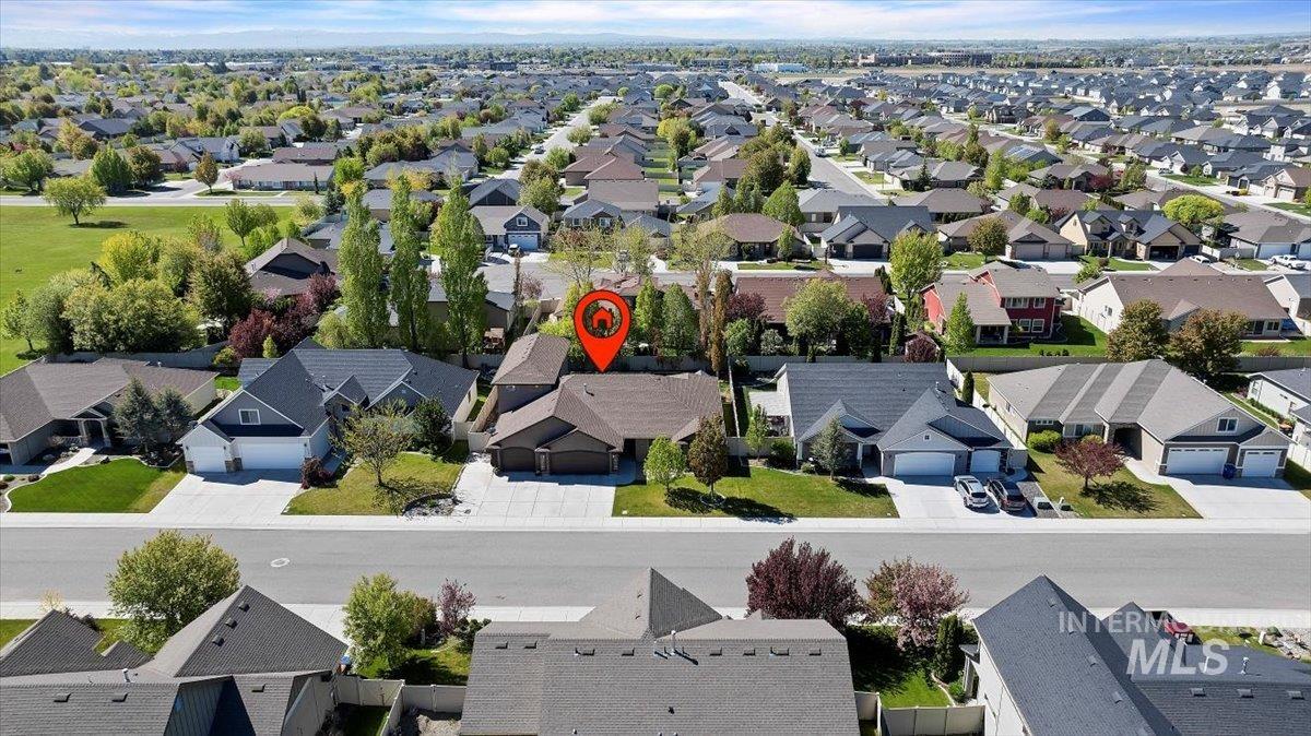 595 I B Perrine Rd, Twin Falls, Idaho 83301-3038, 6 Bedrooms, 4 Bathrooms, Residential For Sale, Price $683,900, 98938599