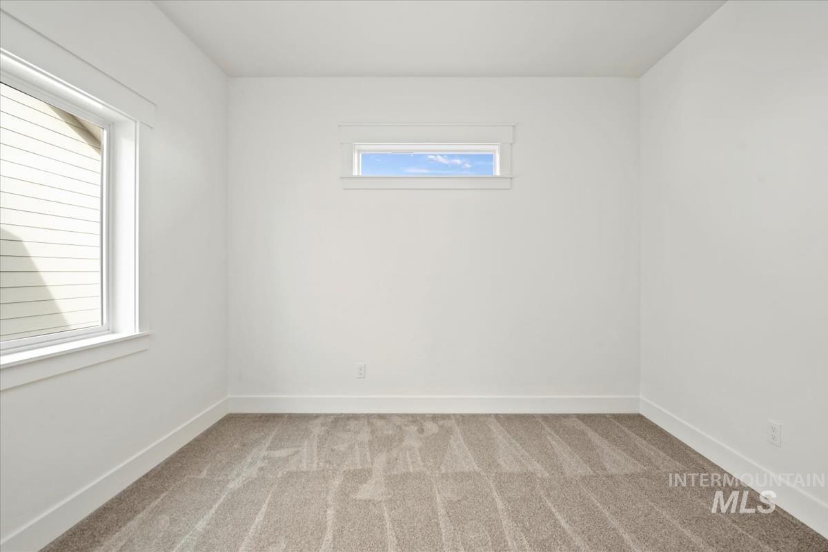 4652 N Alameda Creek Ave, Meridian, Idaho 83646, 3 Bedrooms, 2.5 Bathrooms, Residential For Sale, Price $549,900,MLS 98938770