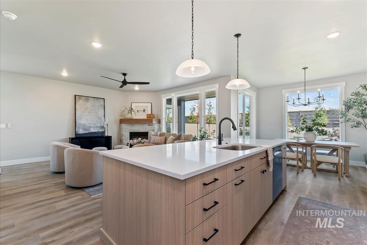 4588 N Alameda Creek Ave, Meridian, Idaho 83646, 3 Bedrooms, 2.5 Bathrooms, Residential For Sale, Price $559,900,MLS 98938771