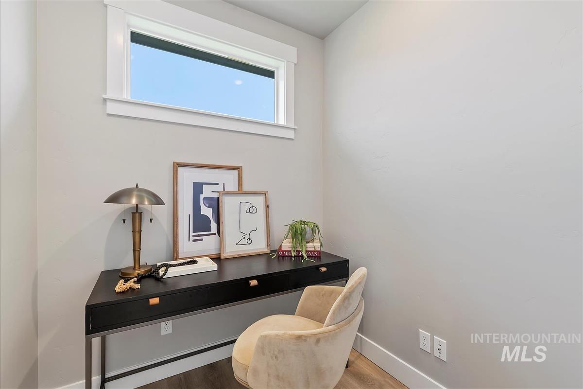 4588 N Alameda Creek Ave, Meridian, Idaho 83646, 3 Bedrooms, 2.5 Bathrooms, Residential For Sale, Price $559,900,MLS 98938771