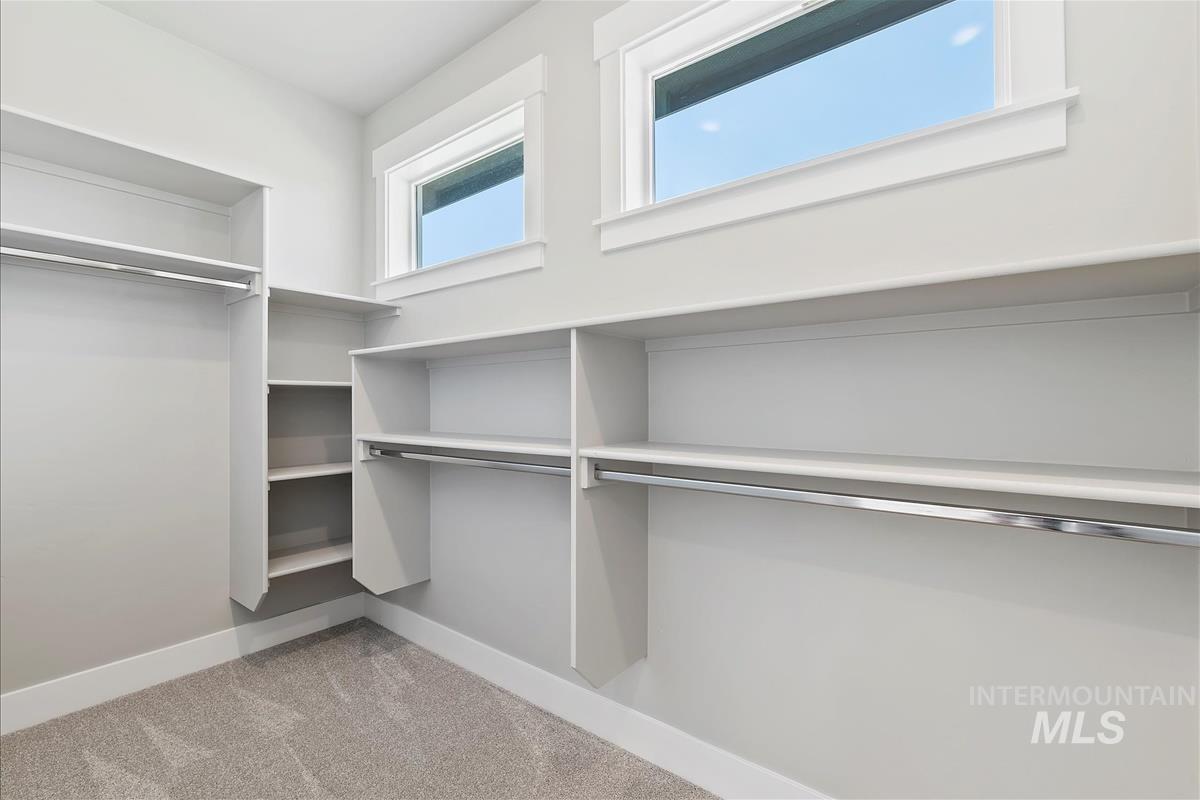 4588 N Alameda Creek Ave, Meridian, Idaho 83646, 3 Bedrooms, 2.5 Bathrooms, Residential For Sale, Price $559,900,MLS 98938771