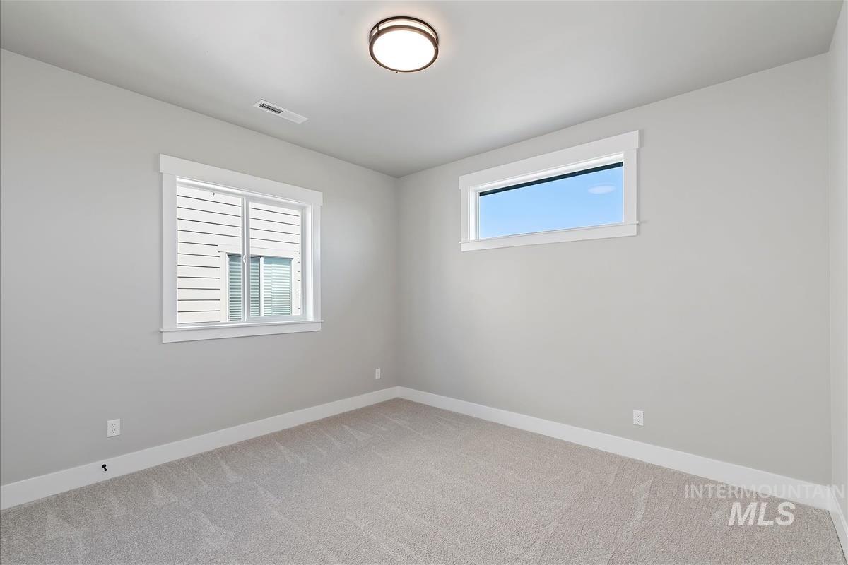 4588 N Alameda Creek Ave, Meridian, Idaho 83646, 3 Bedrooms, 2.5 Bathrooms, Residential For Sale, Price $559,900,MLS 98938771