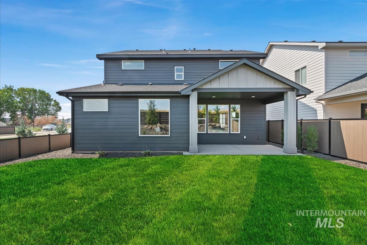 4588 N Alameda Creek Ave, Meridian, Idaho 83646, 3 Bedrooms, 2.5 Bathrooms, Residential For Sale, Price $559,900,MLS 98938771