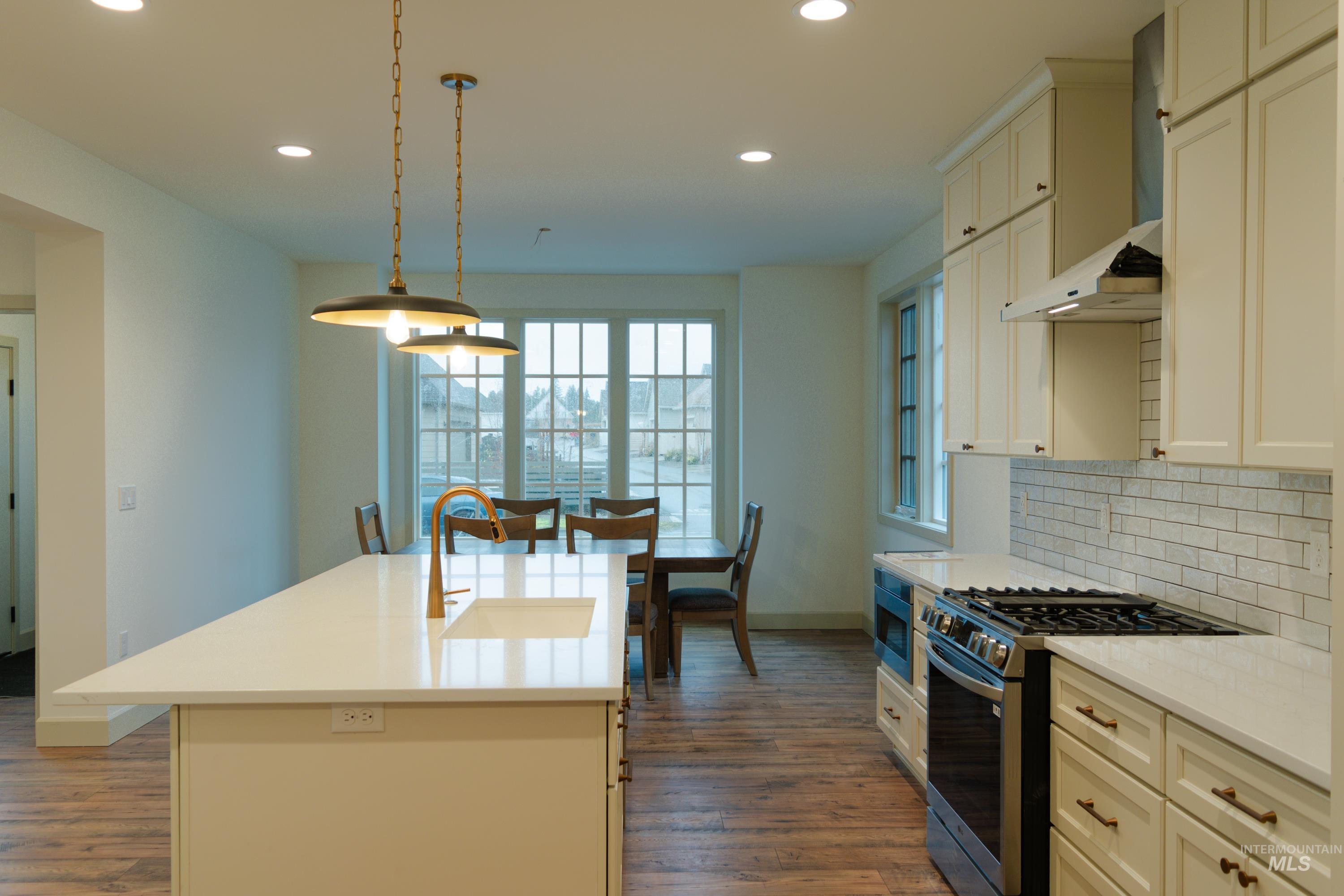 1560 Slonaker, Moscow, Idaho 83843, 4 Bedrooms, 2.5 Bathrooms, Residential For Sale, Price $719,000,MLS 98938802