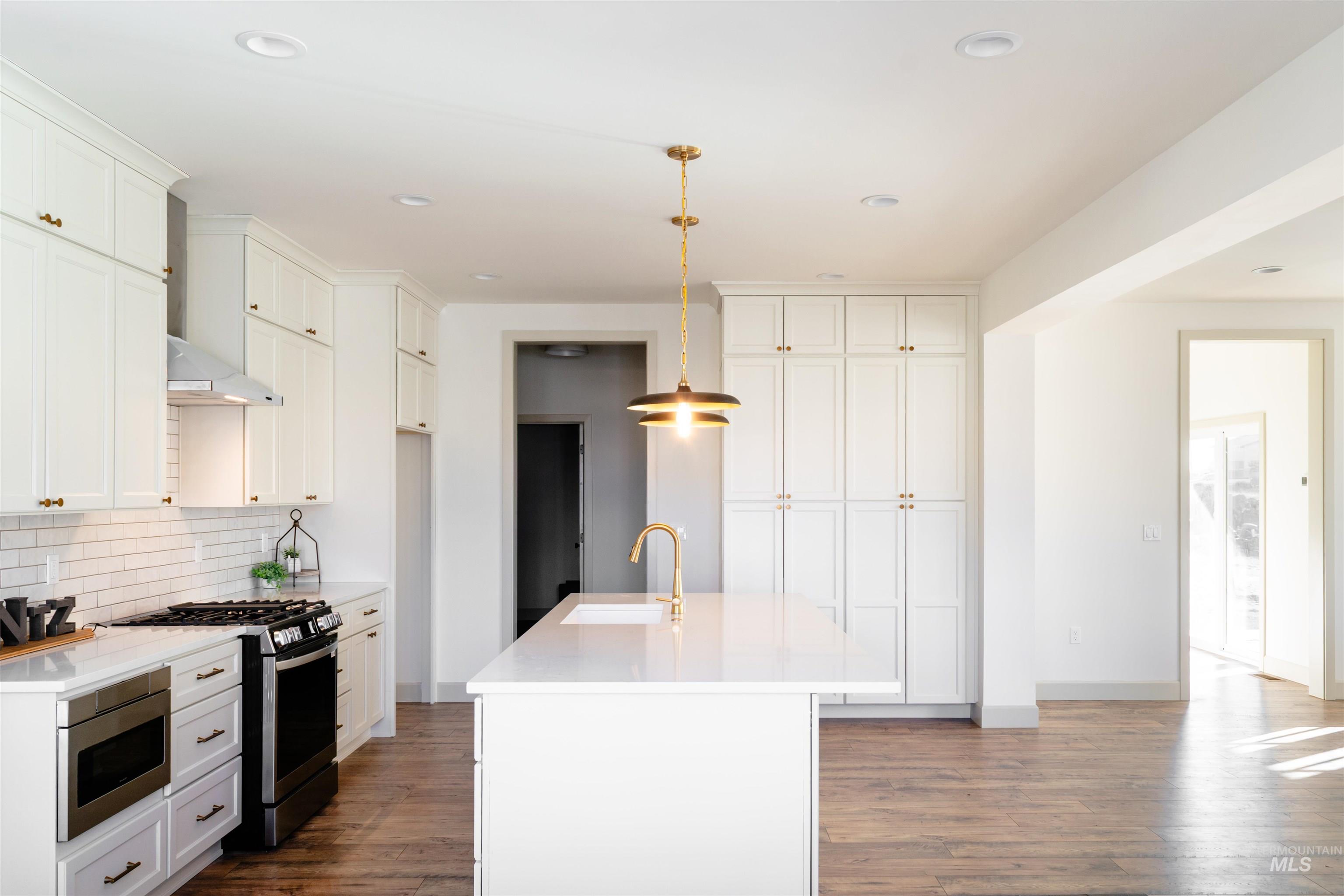 1560 Slonaker, Moscow, Idaho 83843, 4 Bedrooms, 2.5 Bathrooms, Residential For Sale, Price $719,000,MLS 98938802