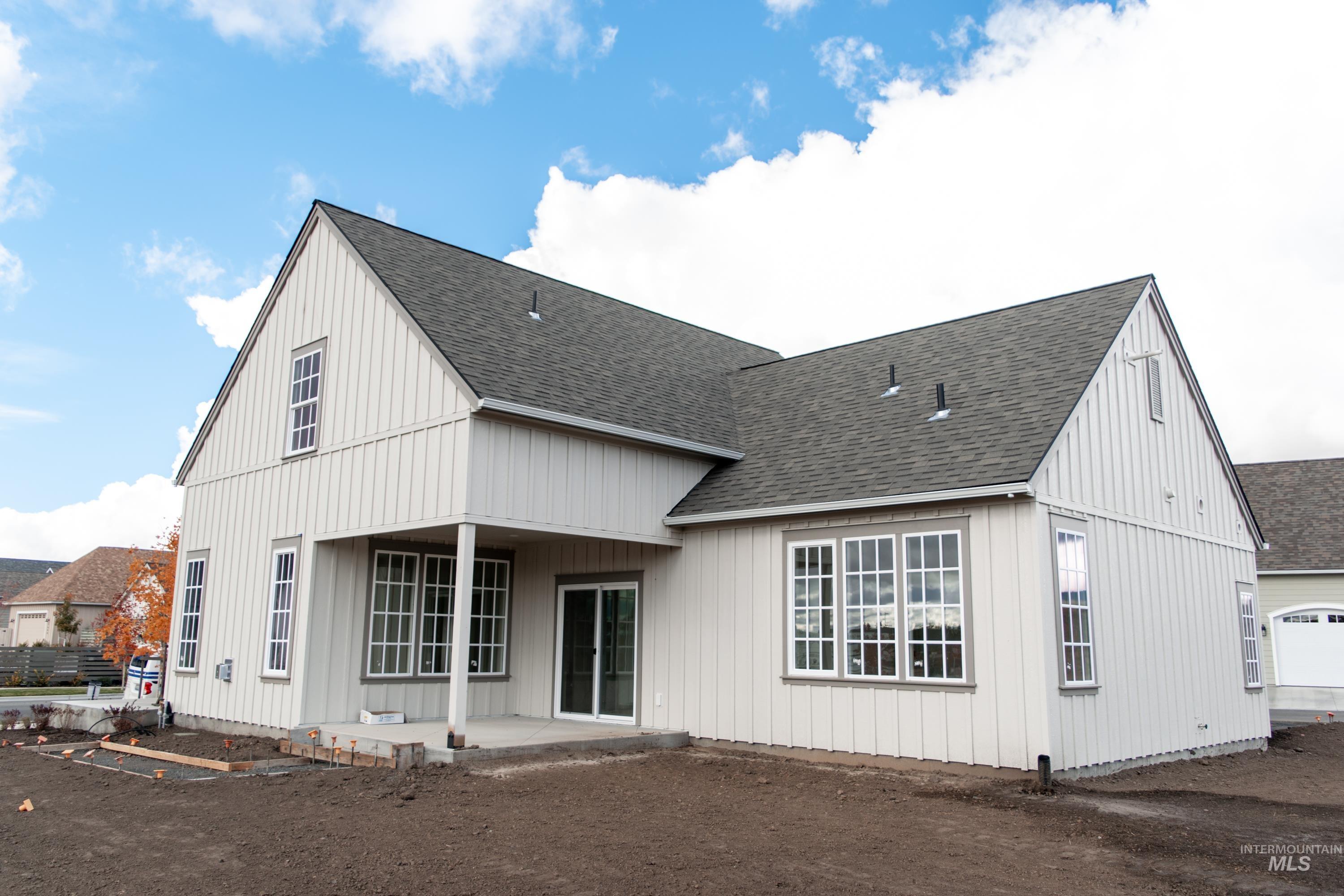 1560 Slonaker, Moscow, Idaho 83843, 4 Bedrooms, 2.5 Bathrooms, Residential For Sale, Price $719,000,MLS 98938802