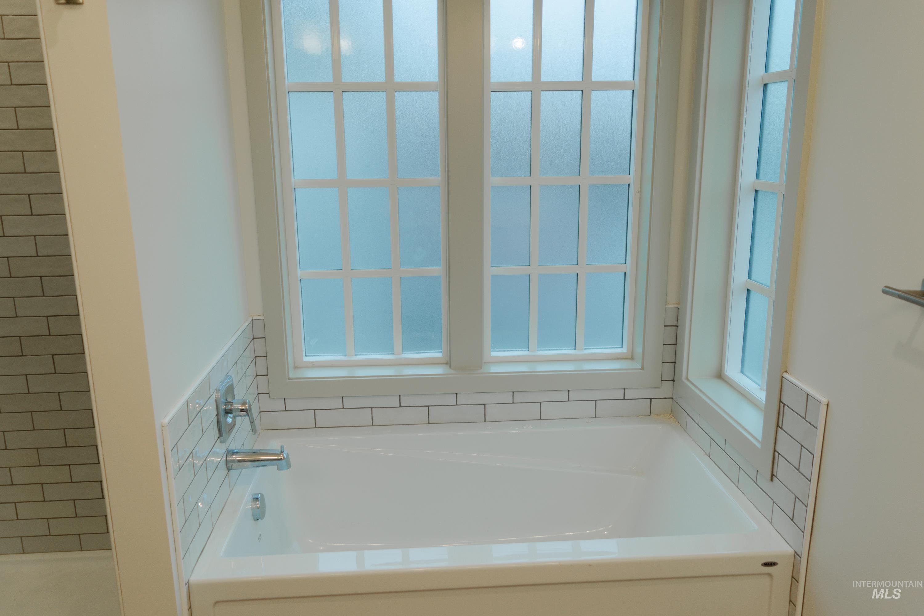 1560 Slonaker, Moscow, Idaho 83843, 4 Bedrooms, 2.5 Bathrooms, Residential For Sale, Price $719,000,MLS 98938802