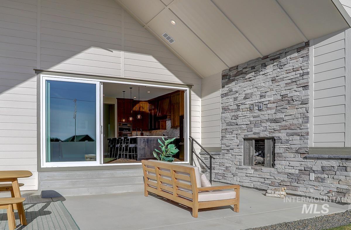 3081 N Ajax Ave, Eagle, Idaho 83616, 3 Bedrooms, 4.5 Bathrooms, Residential For Sale, Price $1,039,999,MLS 98938815