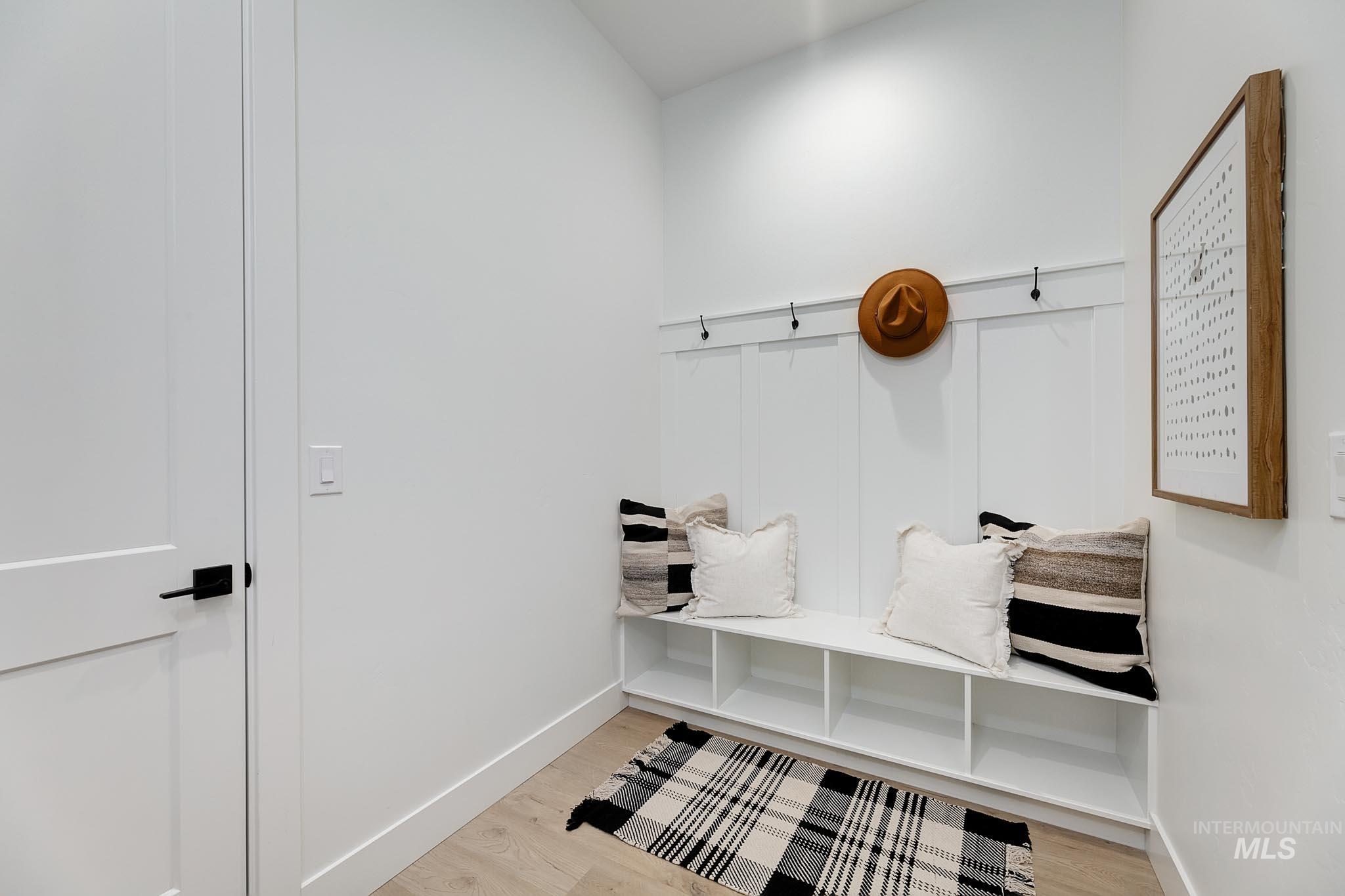 2210 N Annadale Ave, Eagle, Idaho 83616, 4 Bedrooms, 3.5 Bathrooms, Residential For Sale, Price $1,049,000,MLS 98938816