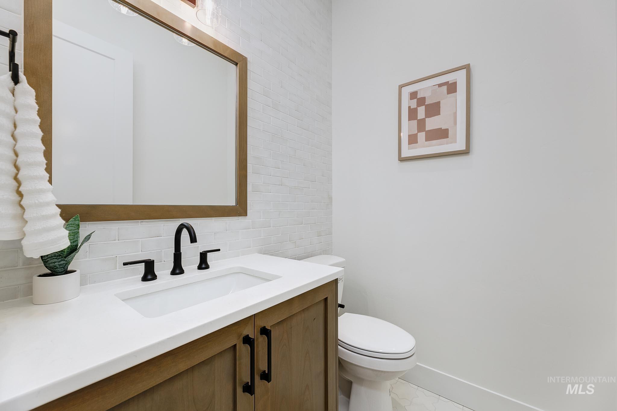 2210 N Annadale Ave, Eagle, Idaho 83616, 4 Bedrooms, 3.5 Bathrooms, Residential For Sale, Price $1,049,000,MLS 98938816