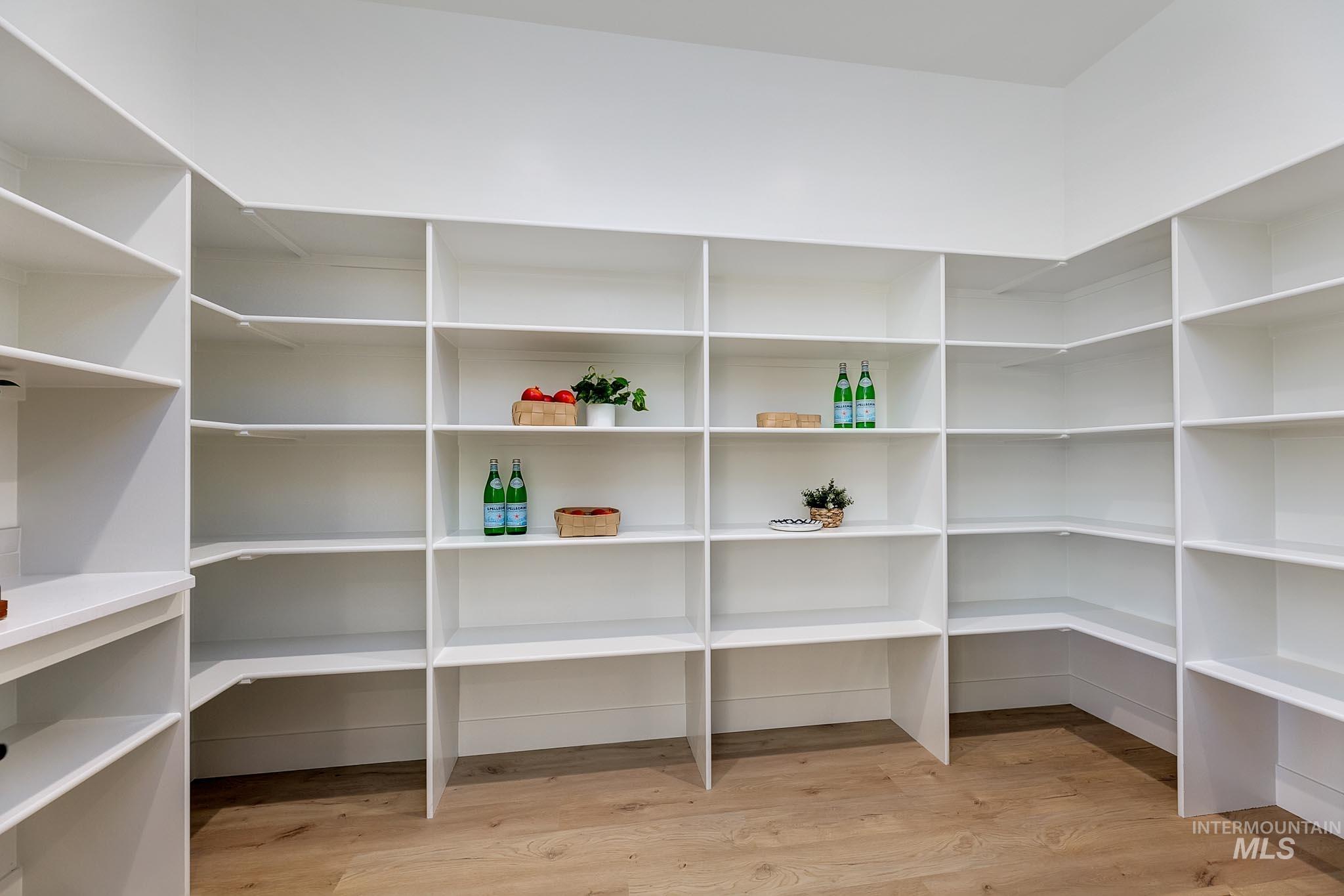 2210 N Annadale Ave, Eagle, Idaho 83616, 4 Bedrooms, 3.5 Bathrooms, Residential For Sale, Price $1,049,000,MLS 98938816