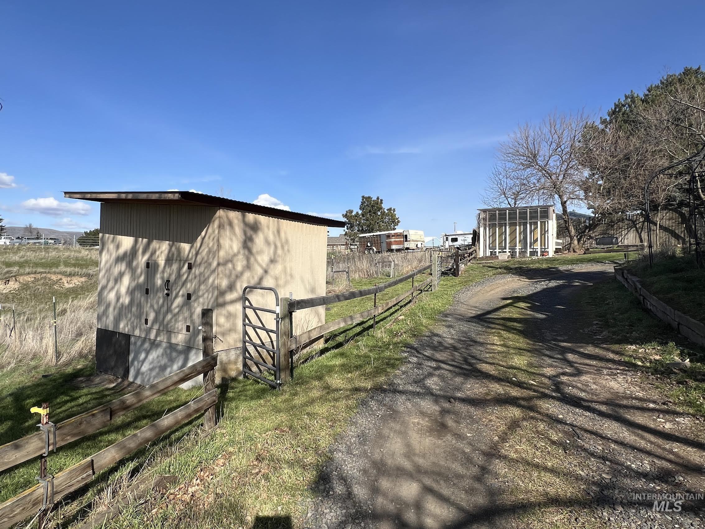 2342 & 2344 5th Ave, Clarkston, Washington 99403, 5 Bedrooms, 3 Bathrooms, Residential For Sale, Price $259,000, 98938824