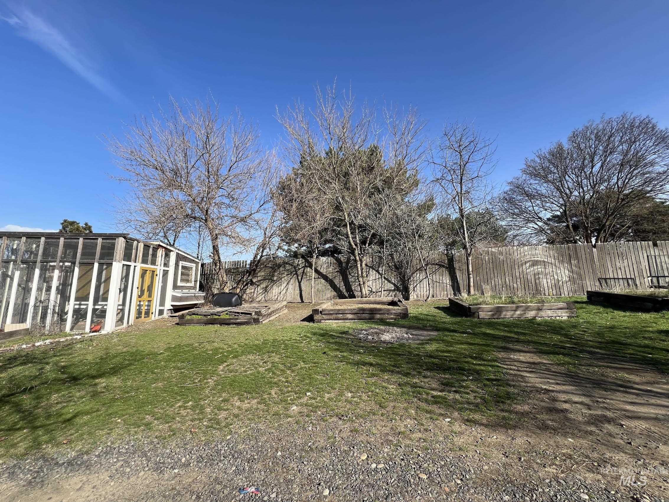 2342 & 2344 5th Ave, Clarkston, Washington 99403, 5 Bedrooms, 3 Bathrooms, Residential For Sale, Price $259,000, 98938824