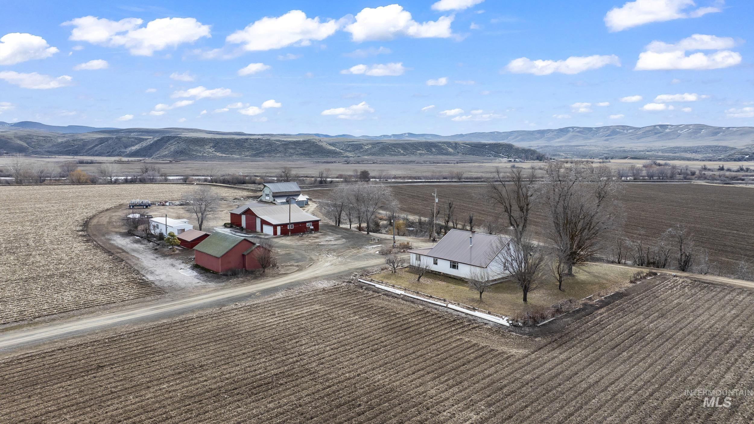 2117 Weiser River Road, Weiser, Idaho 83672, 3 Bedrooms, 1.5 Bathrooms, Farm & Ranch For Sale, Price $3,375,000,MLS 98939019