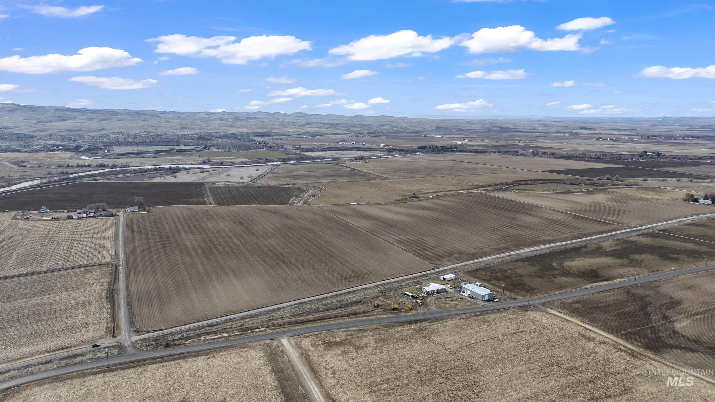 2117 Weiser River Road, Weiser, Idaho 83672, 3 Bedrooms, 1.5 Bathrooms, Farm & Ranch For Sale, Price $3,375,000,MLS 98939019