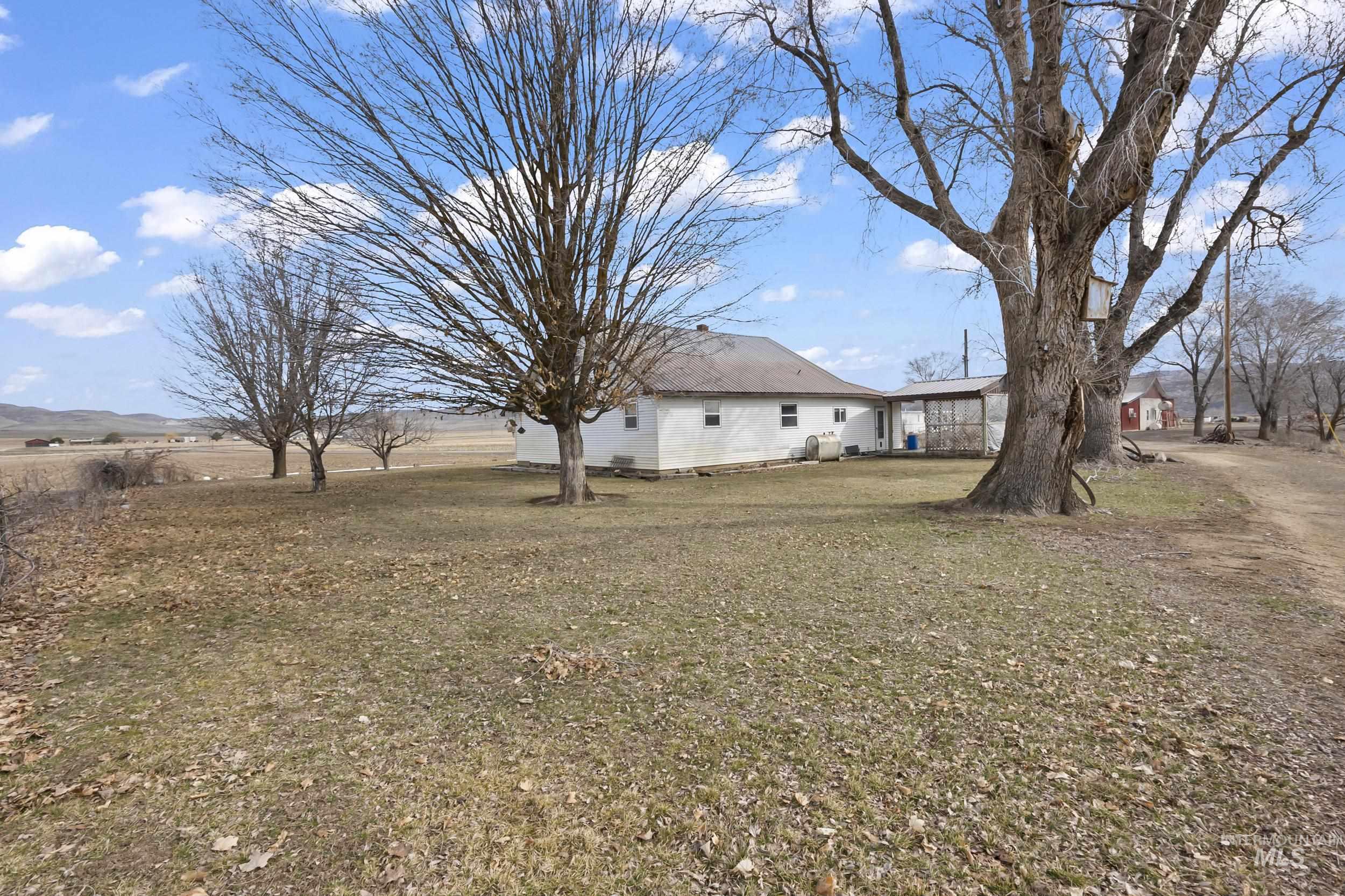 2117 Weiser River Road, Weiser, Idaho 83672, 3 Bedrooms, 1.5 Bathrooms, Farm & Ranch For Sale, Price $3,375,000,MLS 98939019