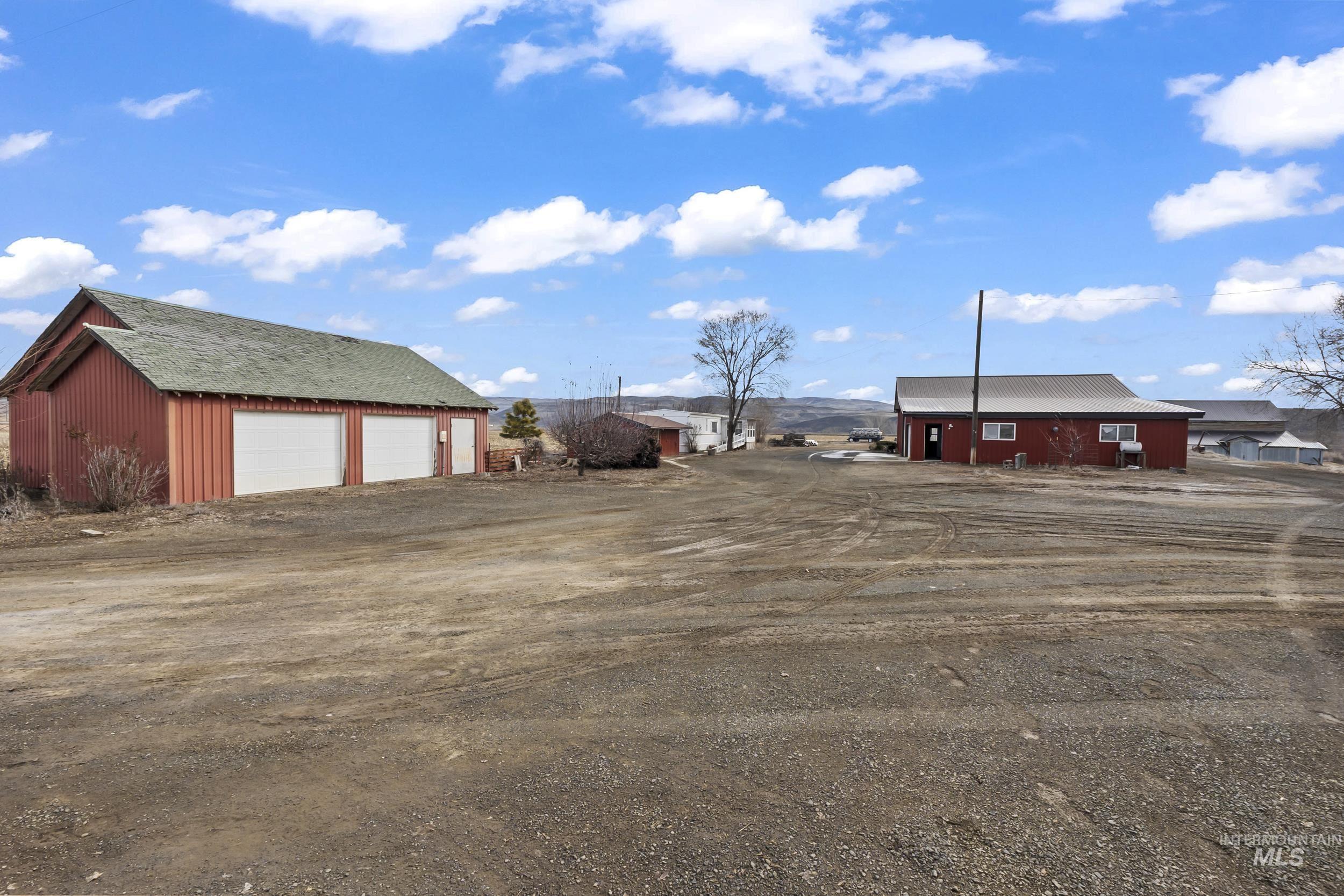 2117 Weiser River Road, Weiser, Idaho 83672, 3 Bedrooms, 1.5 Bathrooms, Farm & Ranch For Sale, Price $3,375,000,MLS 98939019