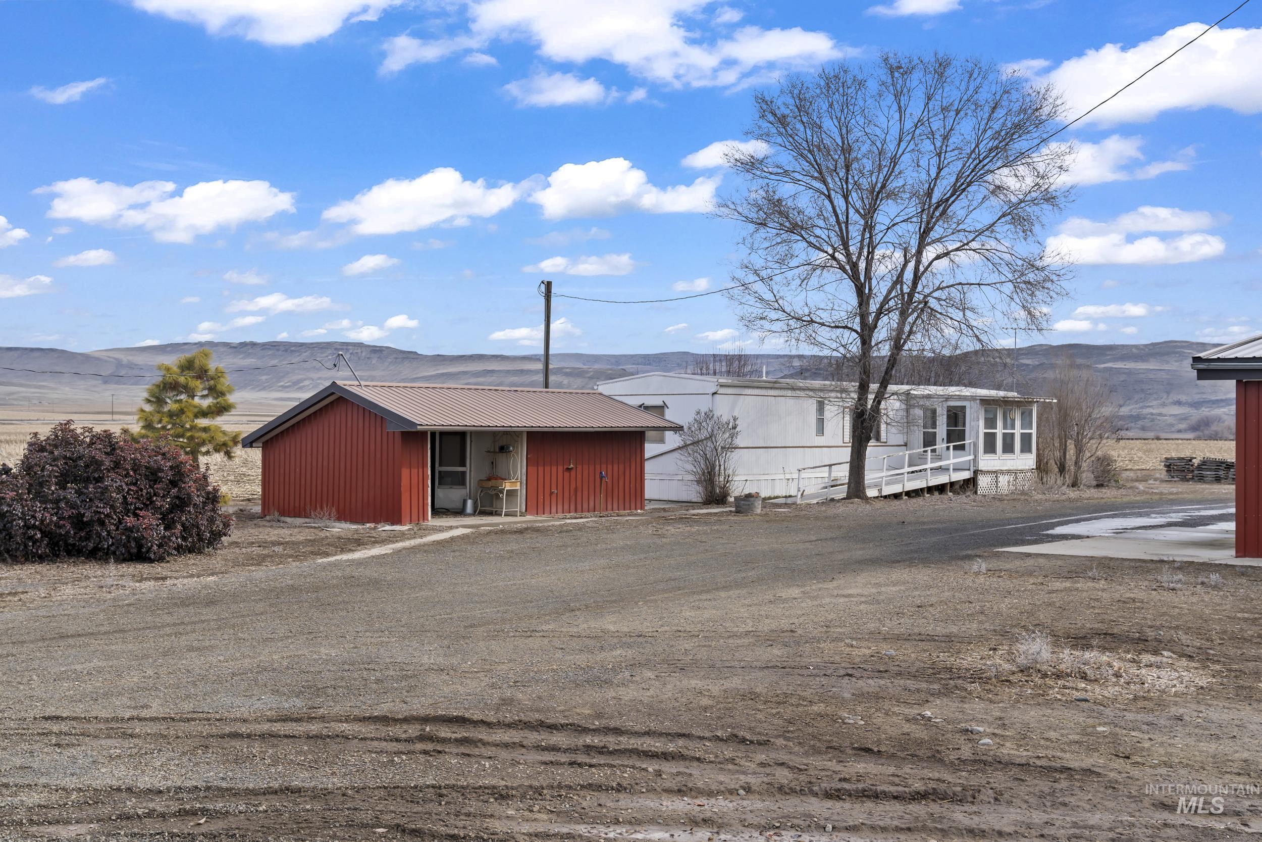 2117 Weiser River Road, Weiser, Idaho 83672, 3 Bedrooms, 1.5 Bathrooms, Farm & Ranch For Sale, Price $3,375,000,MLS 98939019