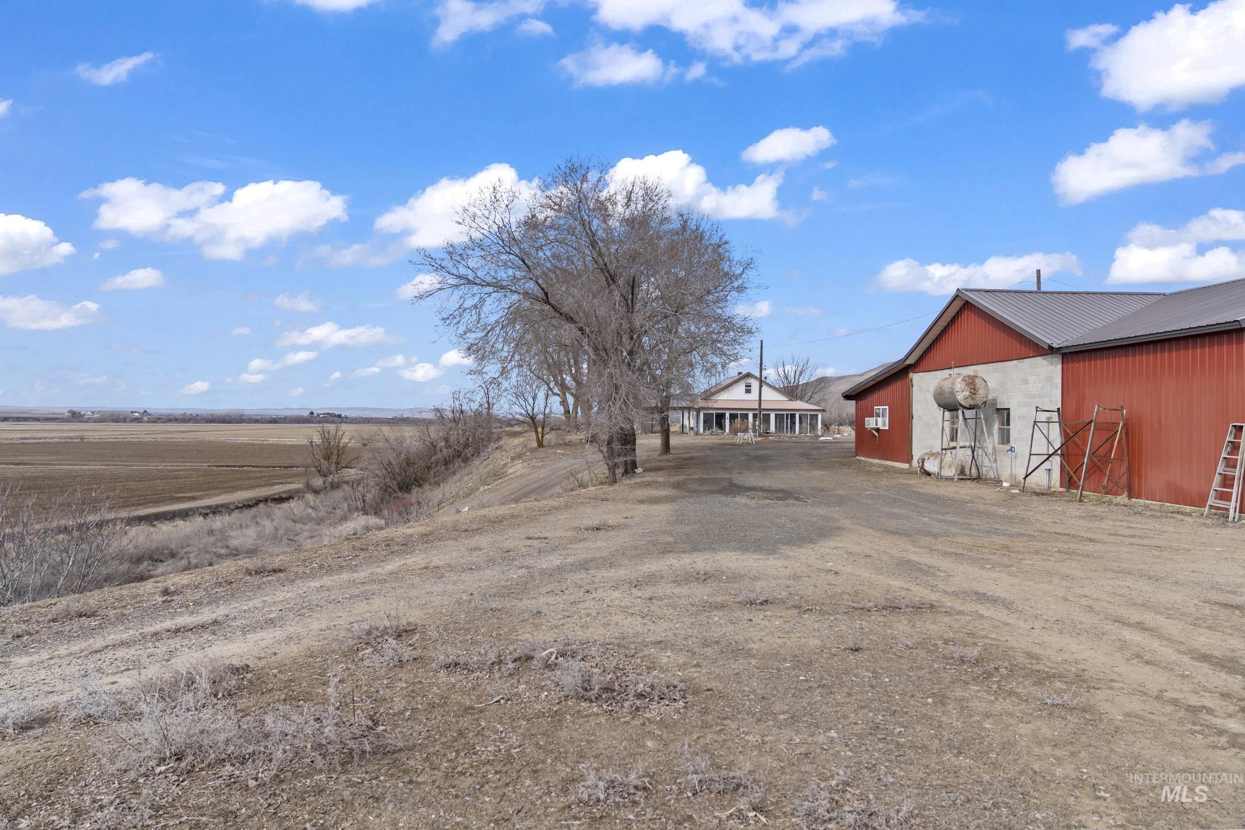 2117 Weiser River Road, Weiser, Idaho 83672, 3 Bedrooms, 1.5 Bathrooms, Farm & Ranch For Sale, Price $3,375,000,MLS 98939019