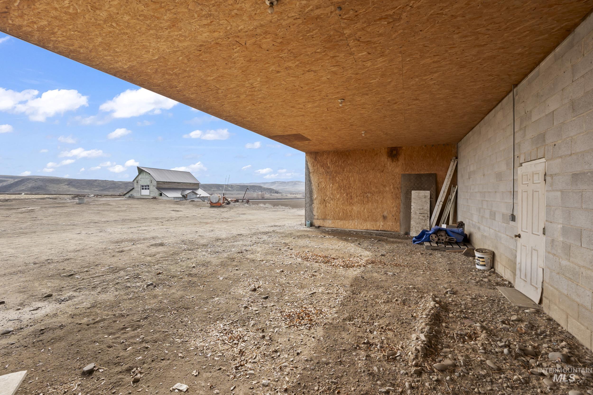 2117 Weiser River Road, Weiser, Idaho 83672, 3 Bedrooms, 1.5 Bathrooms, Farm & Ranch For Sale, Price $3,375,000,MLS 98939019