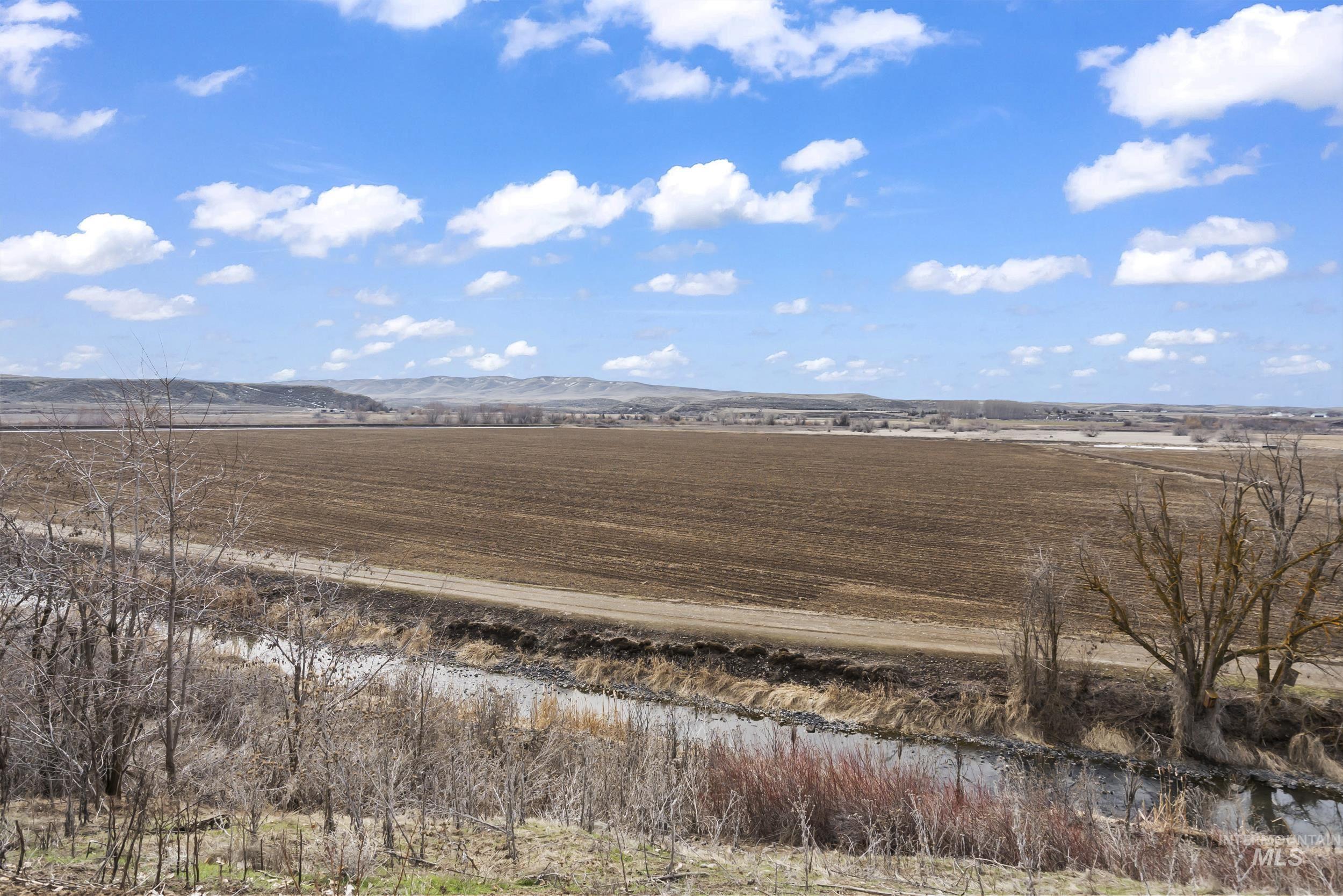 2117 Weiser River Road, Weiser, Idaho 83672, 3 Bedrooms, 1.5 Bathrooms, Farm & Ranch For Sale, Price $3,375,000,MLS 98939019
