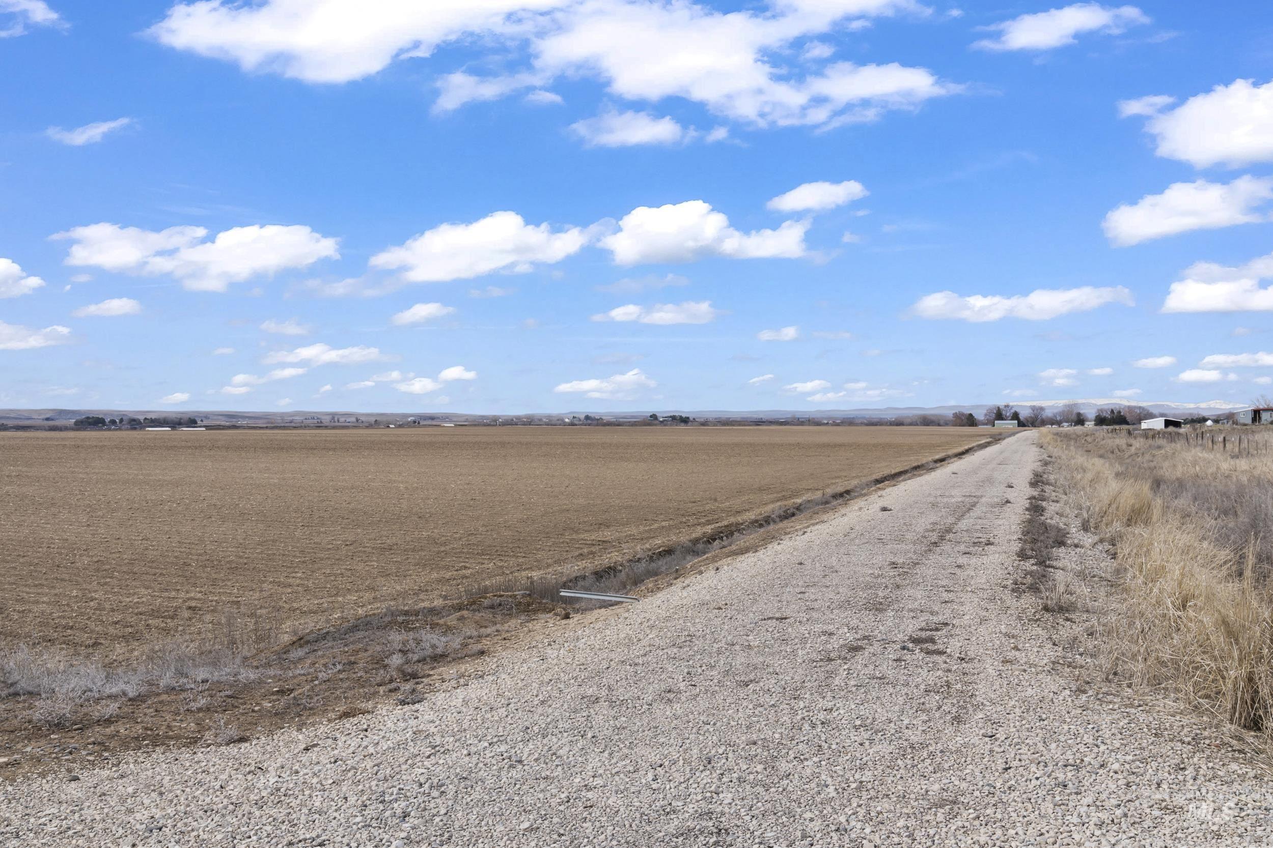 2117 Weiser River Road, Weiser, Idaho 83672, 3 Bedrooms, 1.5 Bathrooms, Farm & Ranch For Sale, Price $3,375,000,MLS 98939019