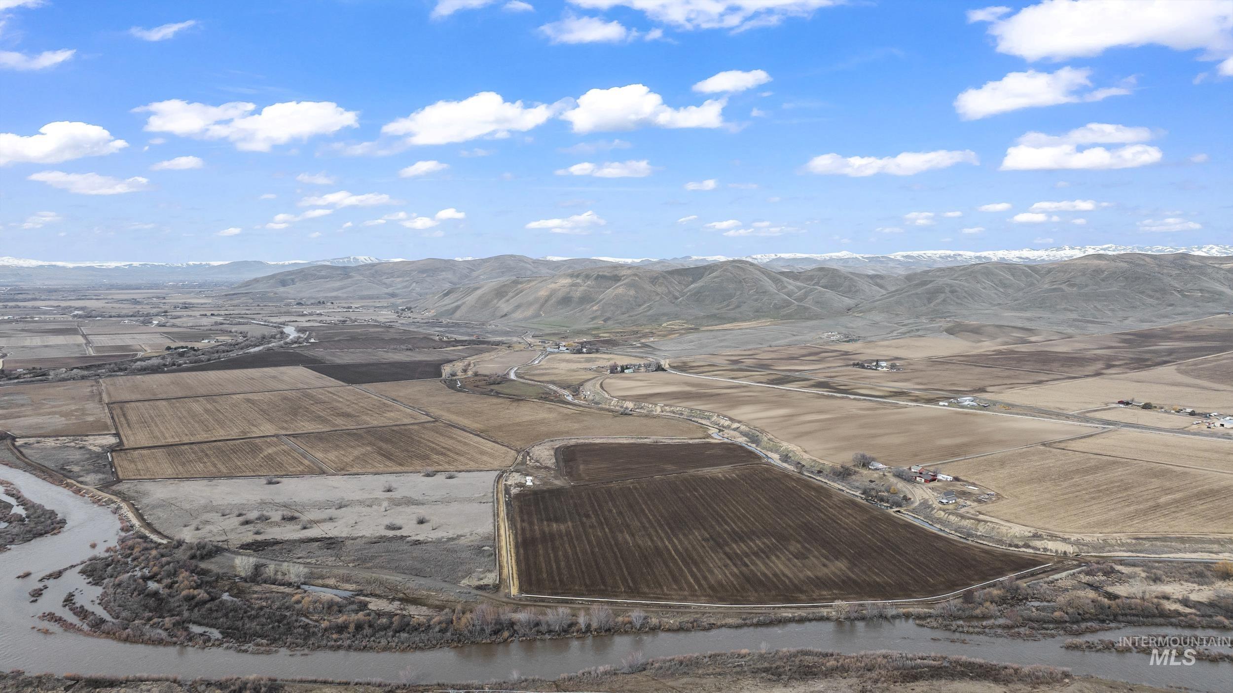 2117 Weiser River Road, Weiser, Idaho 83672, 3 Bedrooms, 1.5 Bathrooms, Farm & Ranch For Sale, Price $3,375,000,MLS 98939019