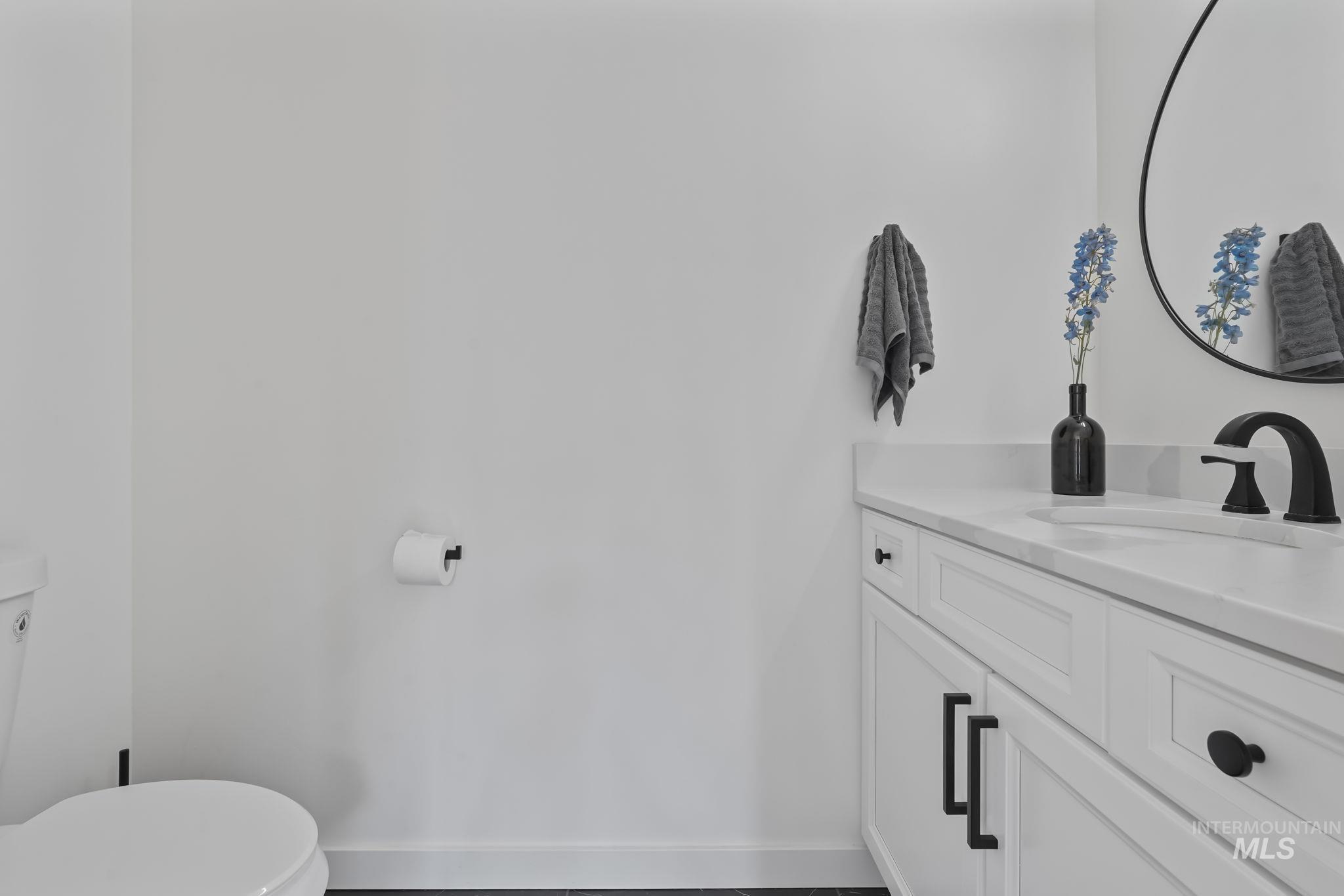 22168 Rio Vista Drive, Caldwell, Idaho 83607, 3 Bedrooms, 2.5 Bathrooms, Residential For Sale, Price $499,999,MLS 98939273