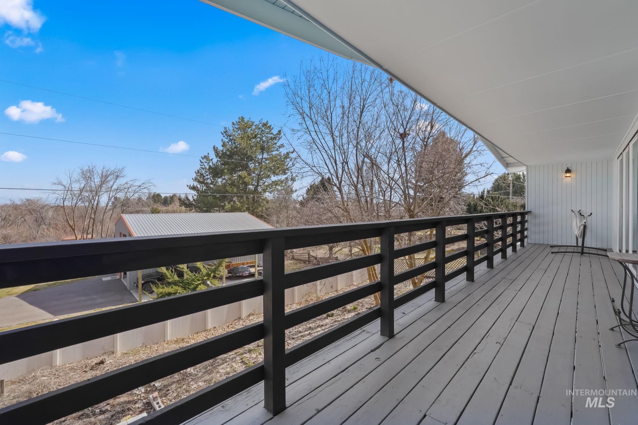 22168 Rio Vista Drive, Caldwell, Idaho 83607, 3 Bedrooms, 2.5 Bathrooms, Residential For Sale, Price $499,999,MLS 98939273