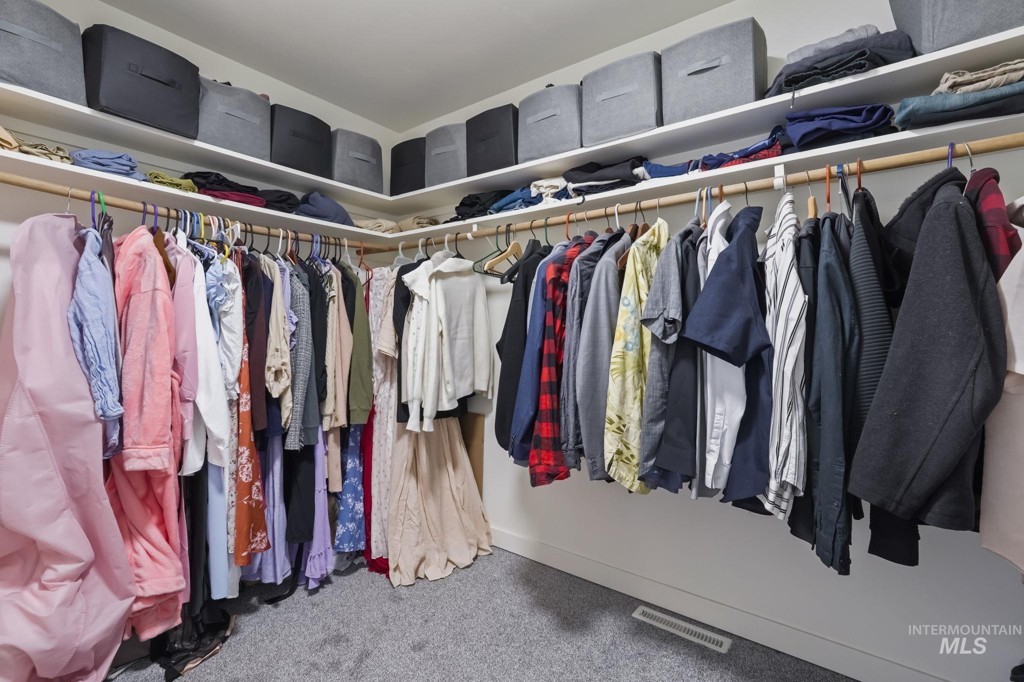 22168 Rio Vista Drive, Caldwell, Idaho 83607, 3 Bedrooms, 2.5 Bathrooms, Residential For Sale, Price $499,999,MLS 98939273