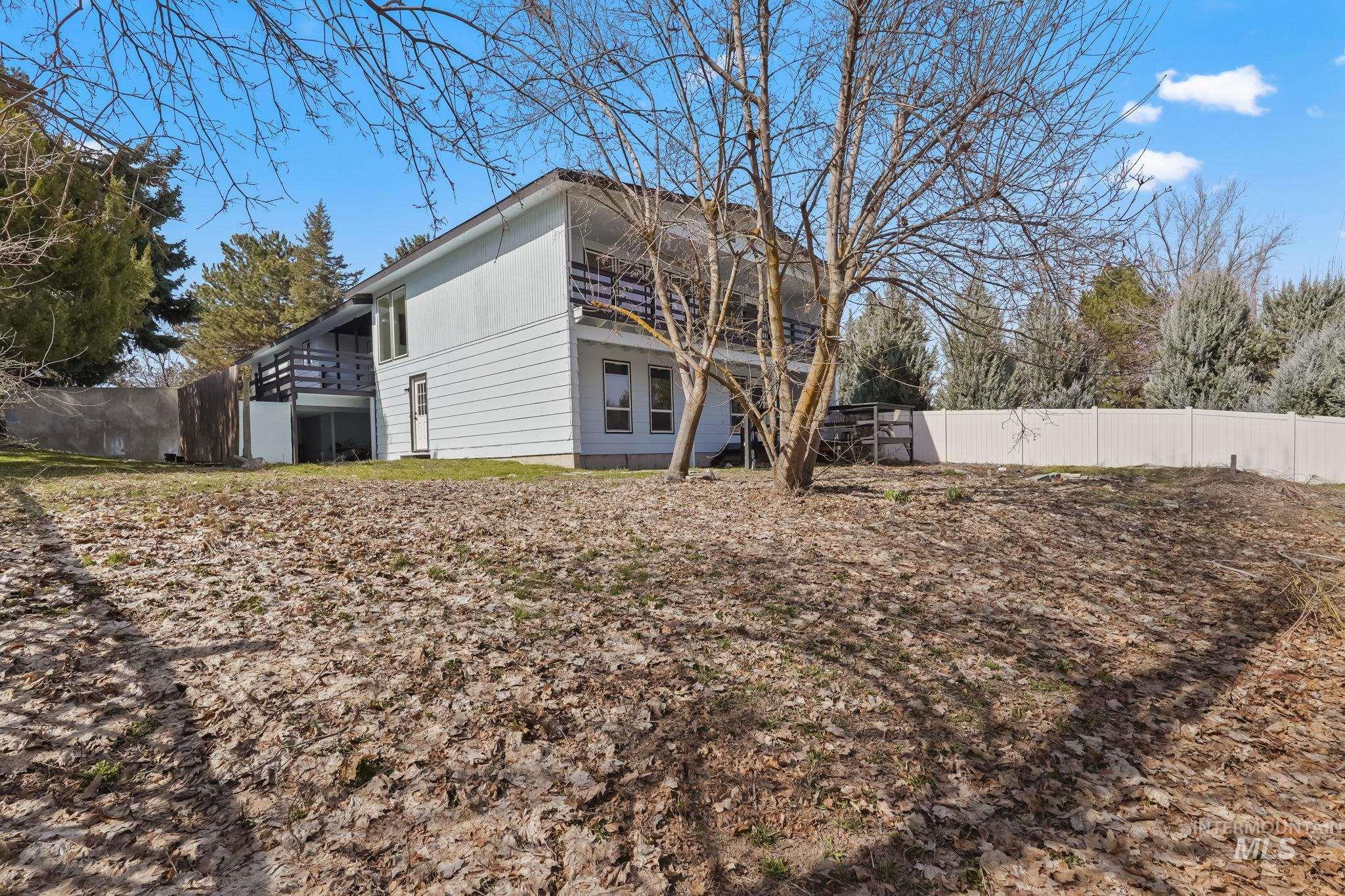 22168 Rio Vista Drive, Caldwell, Idaho 83607, 3 Bedrooms, 2.5 Bathrooms, Residential For Sale, Price $499,999,MLS 98939273