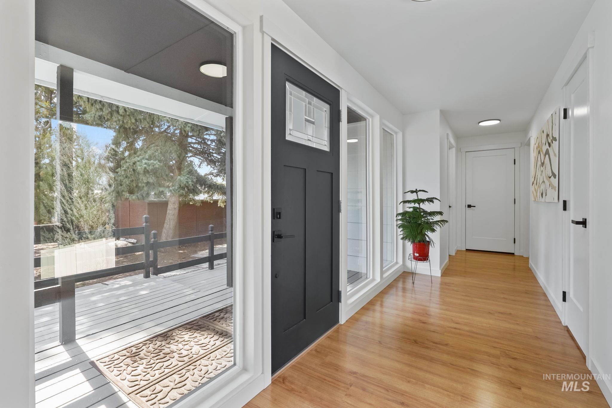 22168 Rio Vista Drive, Caldwell, Idaho 83607, 3 Bedrooms, 2.5 Bathrooms, Residential For Sale, Price $499,999,MLS 98939273