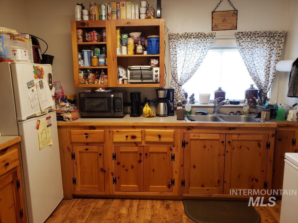 205 W Adams St, Huntington, Oregon 97907, 1 Bedroom, 1 Bathroom, Residential Income For Sale, Price $349,000, 98939322