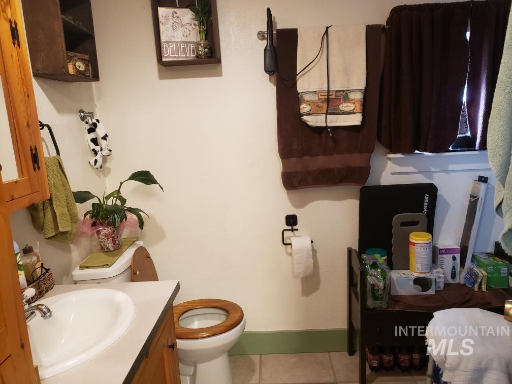 205 W Adams St, Huntington, Oregon 97907, 1 Bedroom, 1 Bathroom, Residential Income For Sale, Price $349,000, 98939322