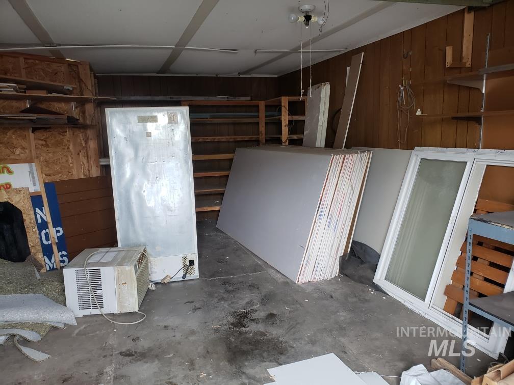 205 W Adams St, Huntington, Oregon 97907, 1 Bedroom, 1 Bathroom, Residential Income For Sale, Price $349,000, 98939322