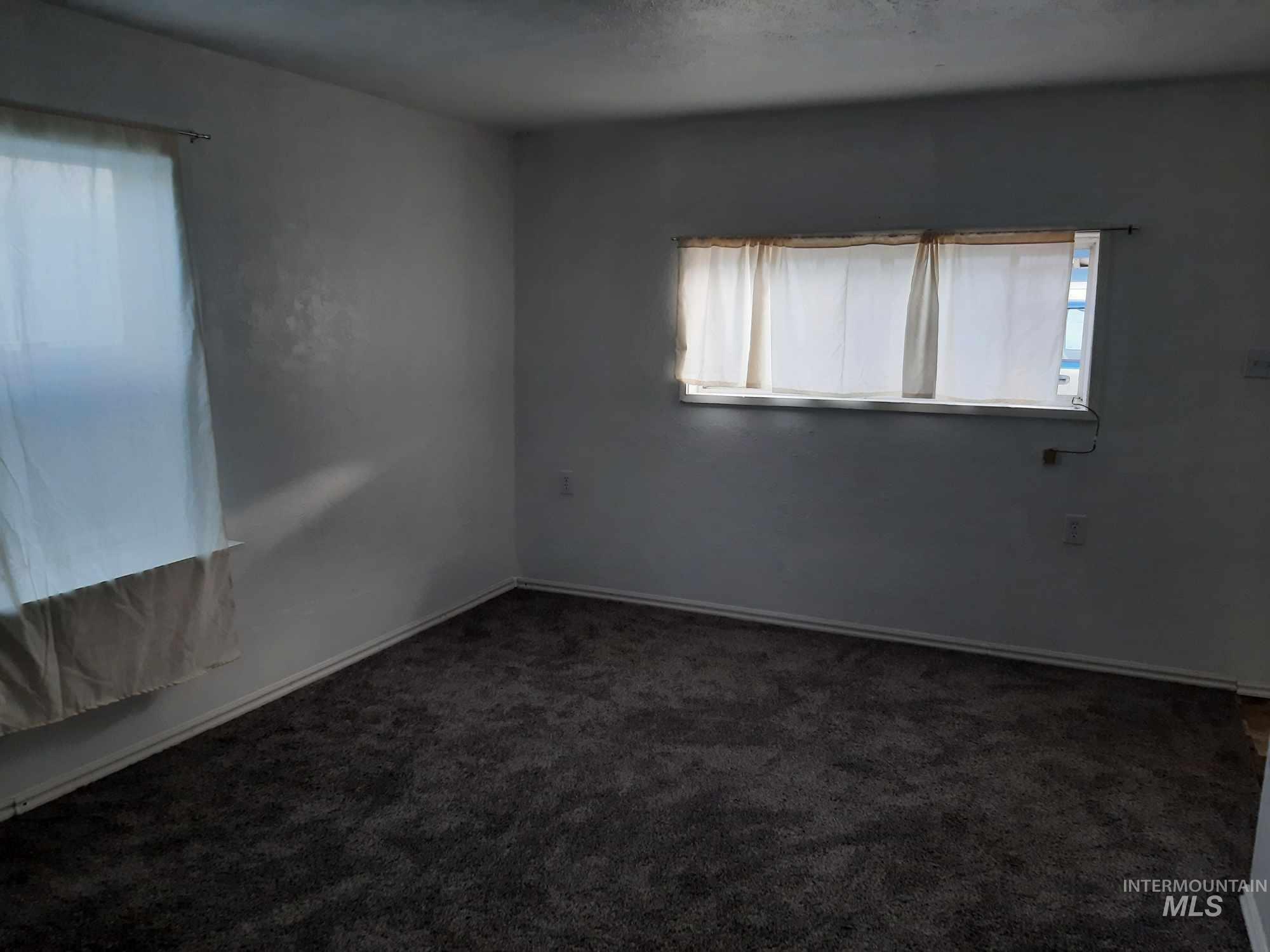 205 W Adams St, Huntington, Oregon 97907, 1 Bedroom, 1 Bathroom, Residential Income For Sale, Price $349,000, 98939322