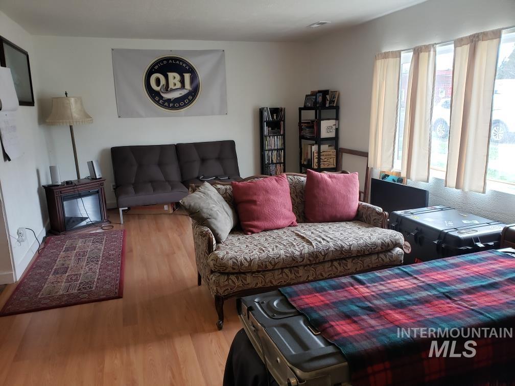 205 W Adams St, Huntington, Oregon 97907, 1 Bedroom, 1 Bathroom, Residential Income For Sale, Price $349,000, 98939322