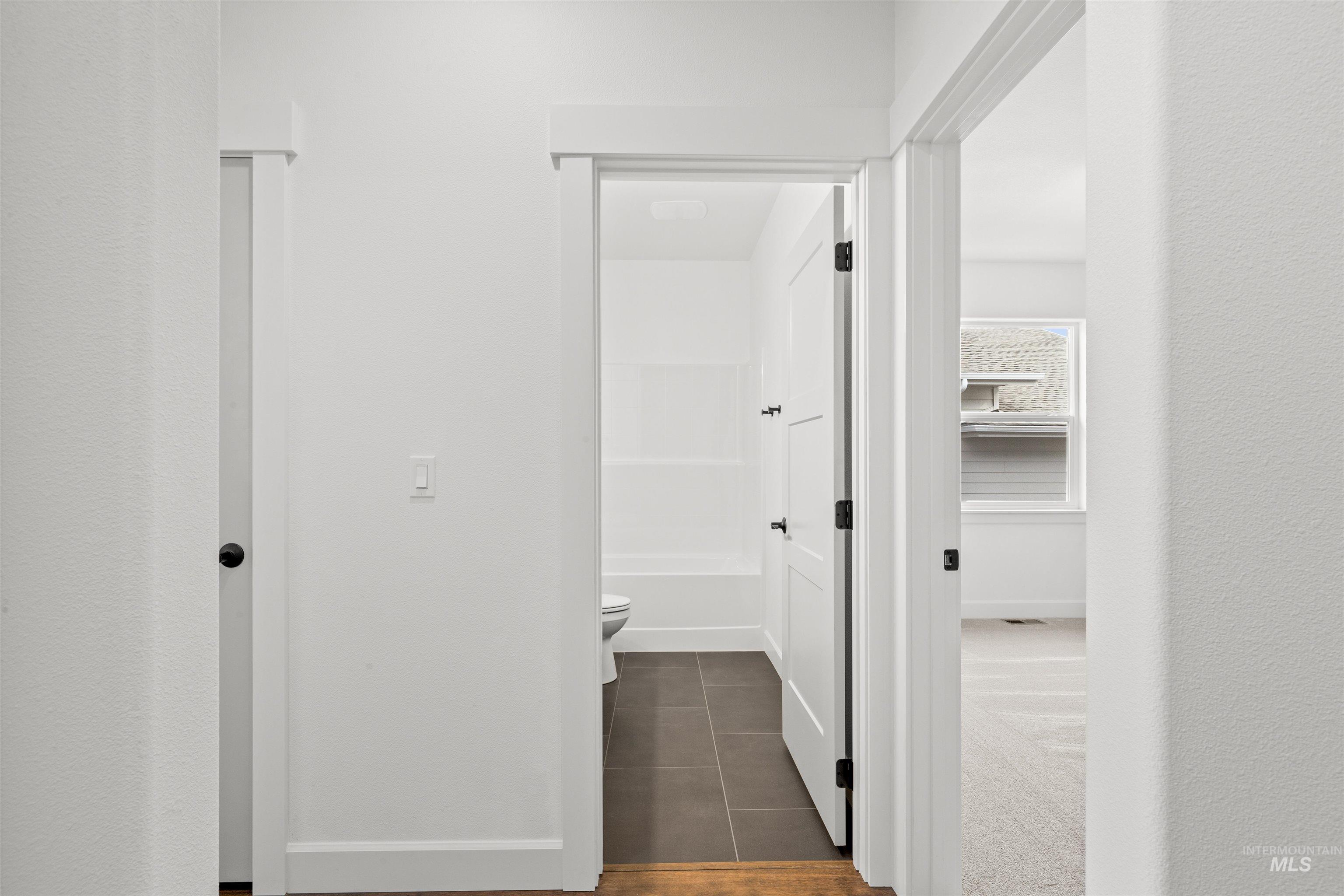 1724 Pathway Court, Lewiston, Idaho 83501, 3 Bedrooms, 2 Bathrooms, Residential For Sale, Price $580,000,MLS 98939392