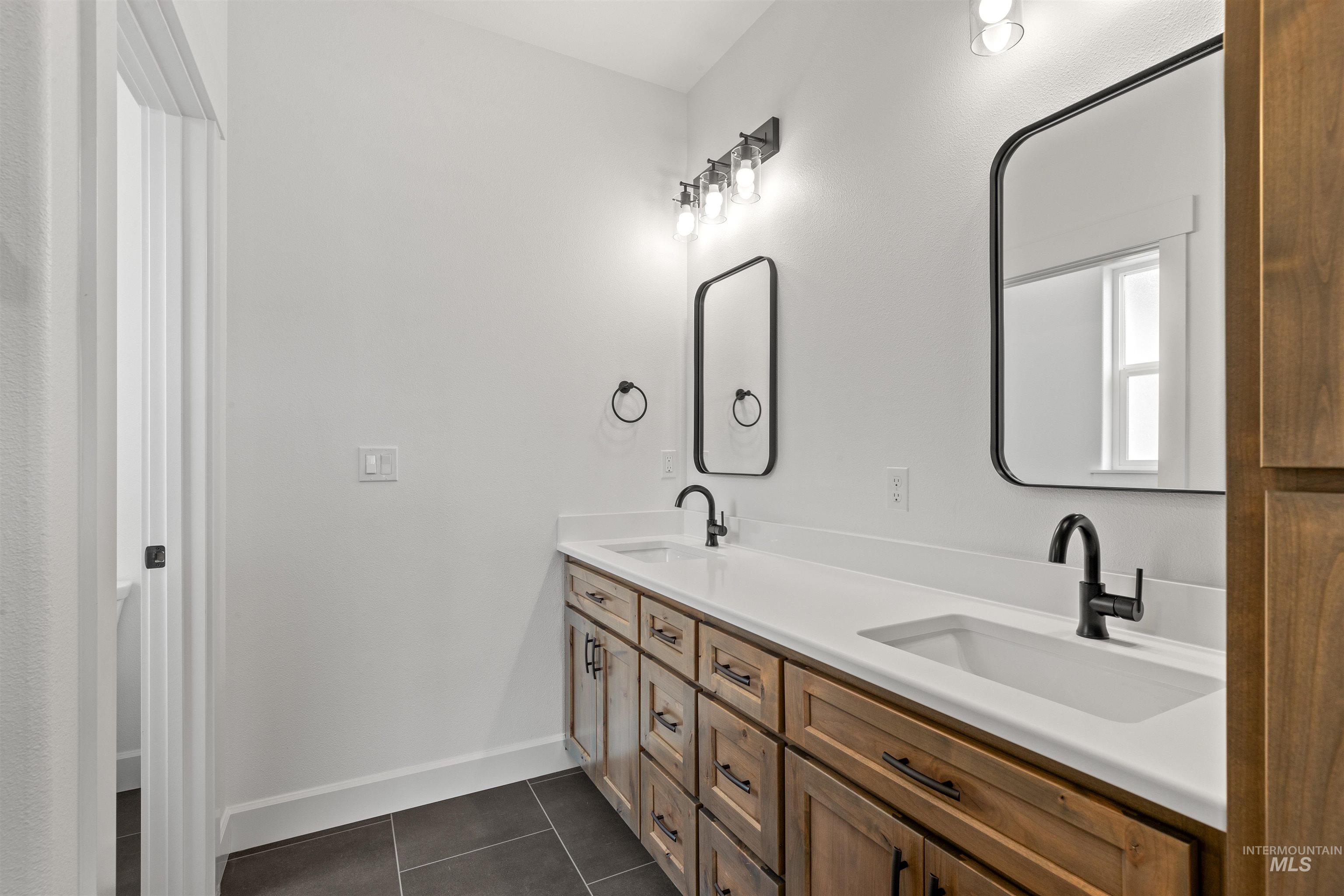 1724 Pathway Court, Lewiston, Idaho 83501, 3 Bedrooms, 2 Bathrooms, Residential For Sale, Price $580,000,MLS 98939392