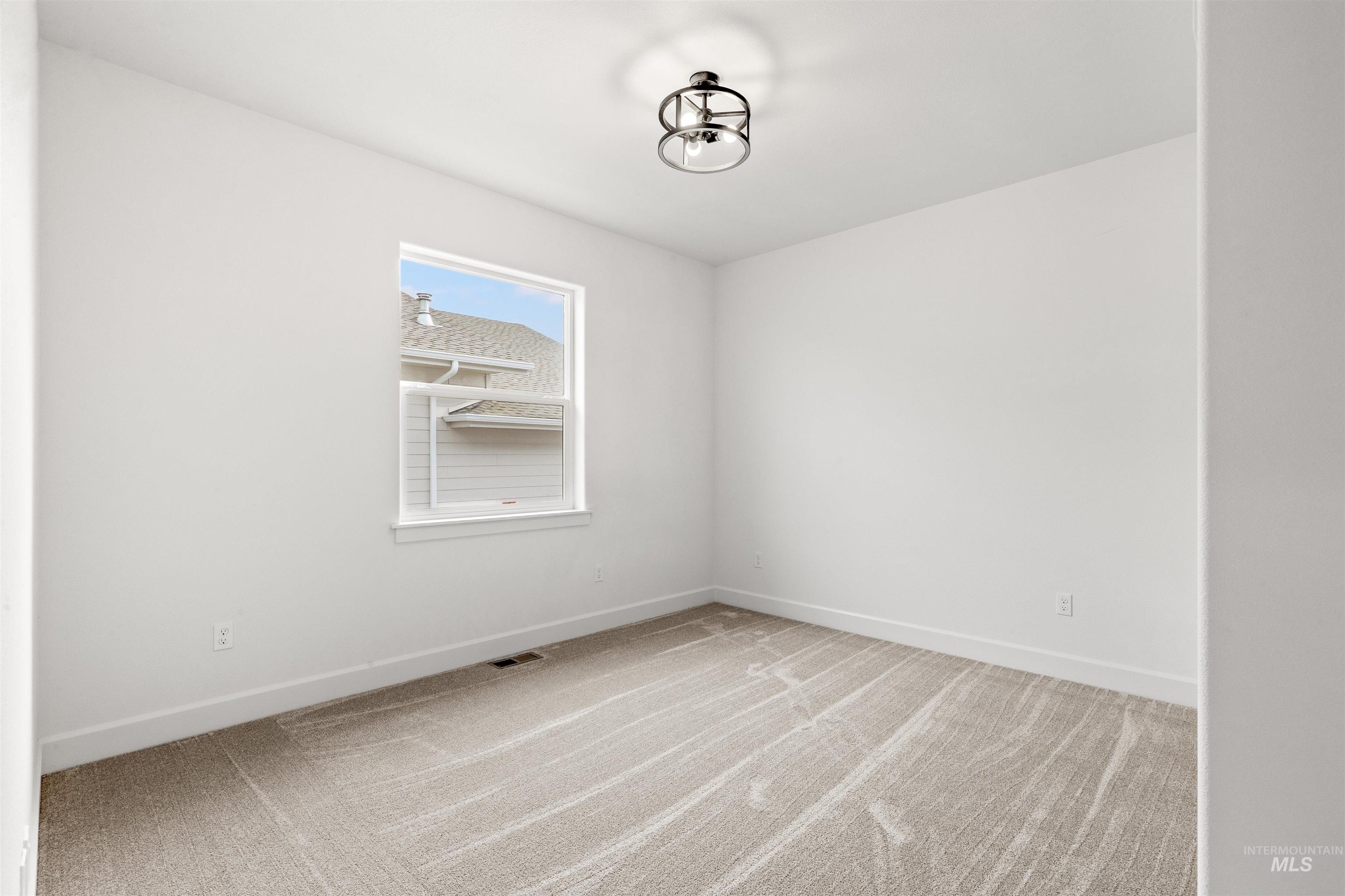 1724 Pathway Court, Lewiston, Idaho 83501, 3 Bedrooms, 2 Bathrooms, Residential For Sale, Price $580,000,MLS 98939392