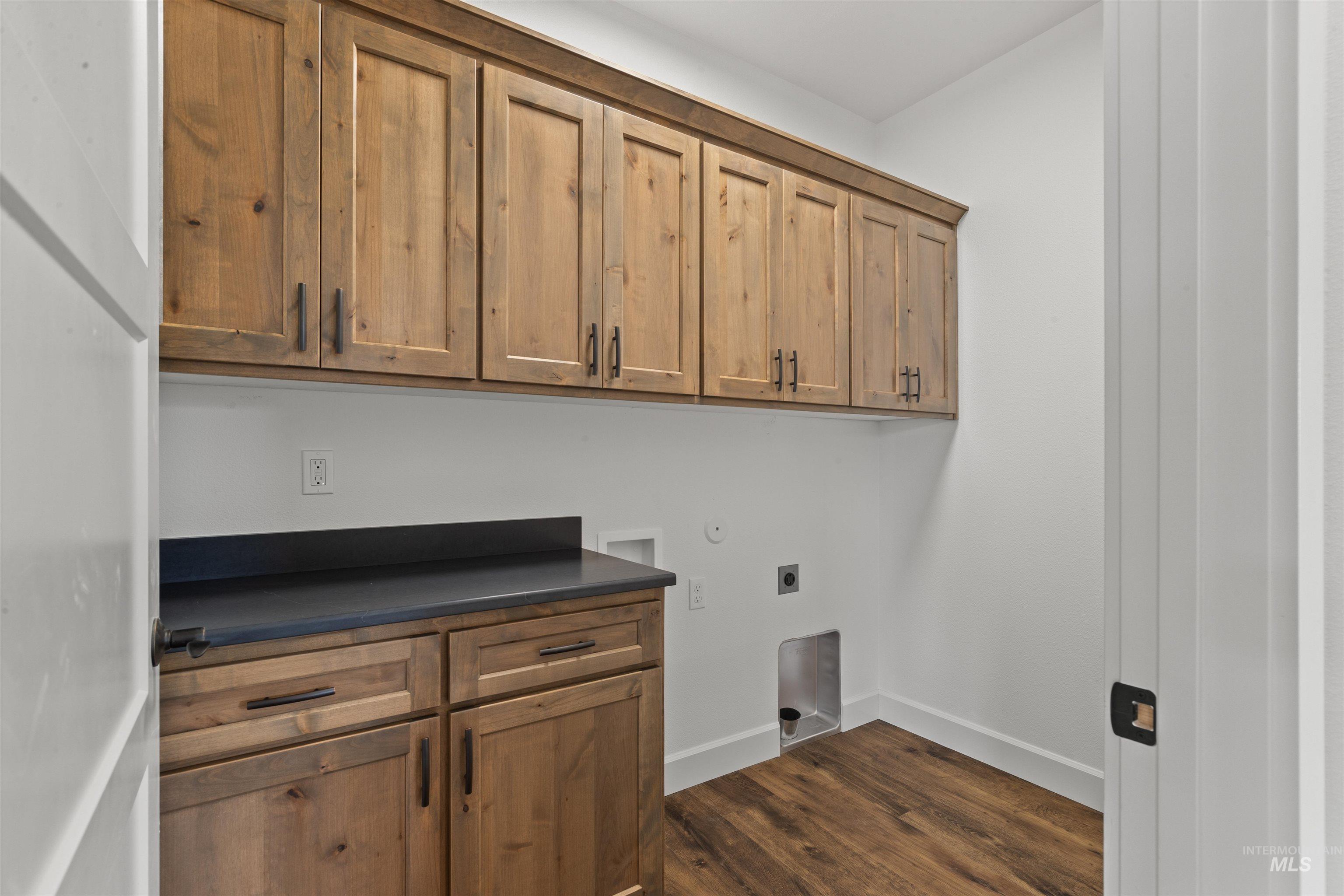 1724 Pathway Court, Lewiston, Idaho 83501, 3 Bedrooms, 2 Bathrooms, Residential For Sale, Price $580,000,MLS 98939392