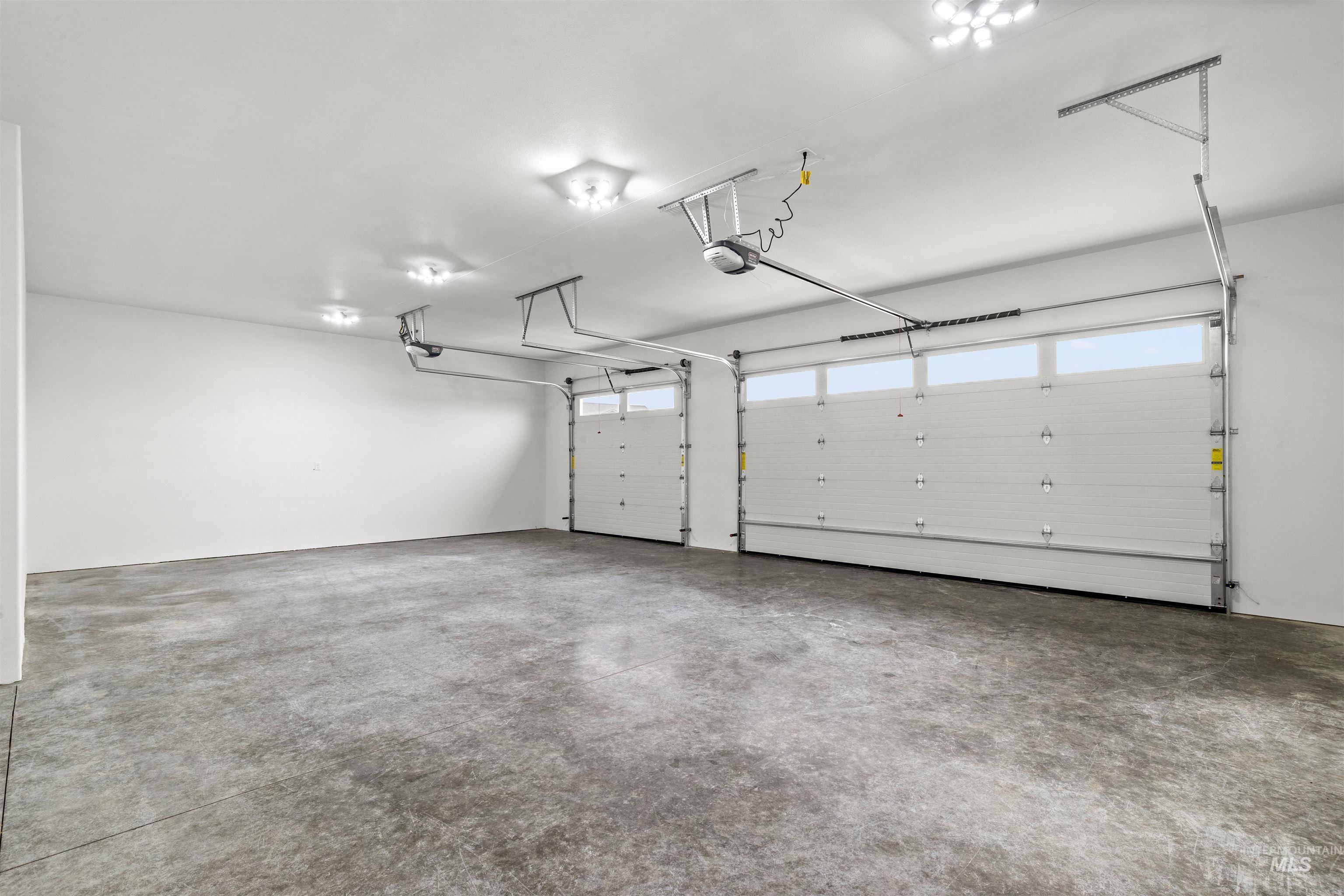 1724 Pathway Court, Lewiston, Idaho 83501, 3 Bedrooms, 2 Bathrooms, Residential For Sale, Price $580,000,MLS 98939392