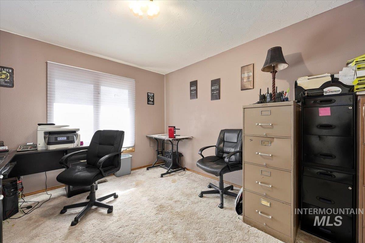 1846 S 1800 E, Gooding, Idaho 83330, 4 Bedrooms, 3 Bathrooms, Residential For Sale, Price $645,000,MLS 98939435