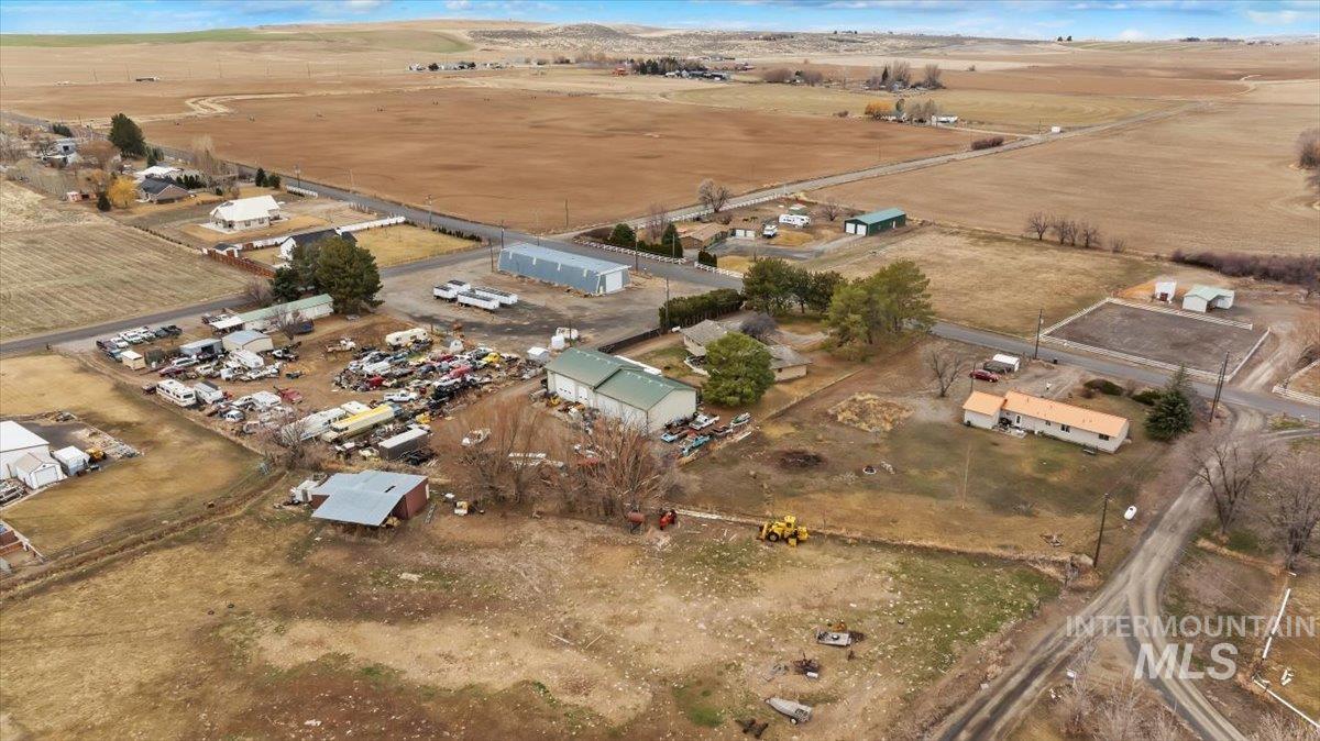 1846 S 1800 E, Gooding, Idaho 83330, 4 Bedrooms, 3 Bathrooms, Residential For Sale, Price $645,000,MLS 98939435