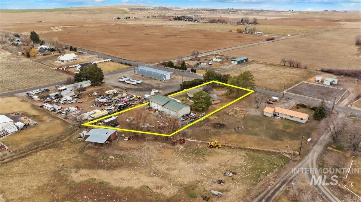 1846 S 1800 E, Gooding, Idaho 83330, 4 Bedrooms, 3 Bathrooms, Residential For Sale, Price $645,000,MLS 98939435