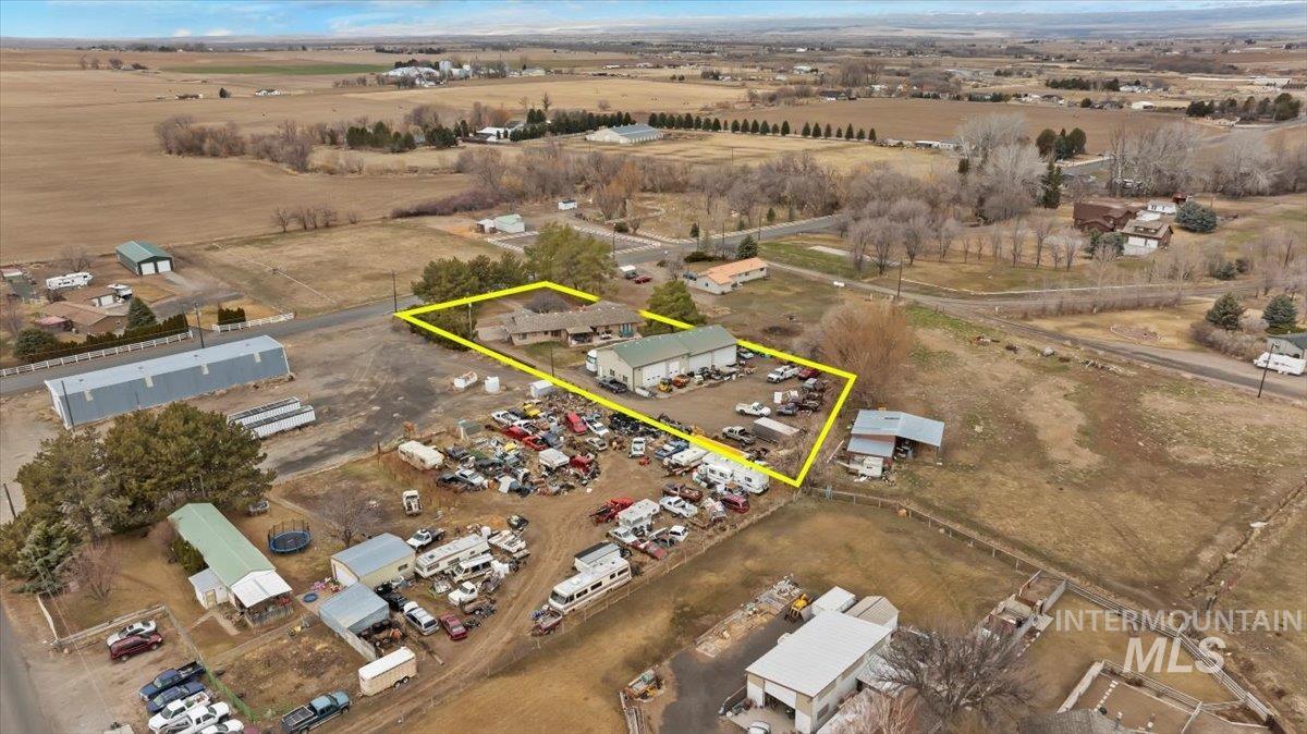 1846 S 1800 E, Gooding, Idaho 83330, 4 Bedrooms, 3 Bathrooms, Residential For Sale, Price $645,000,MLS 98939435