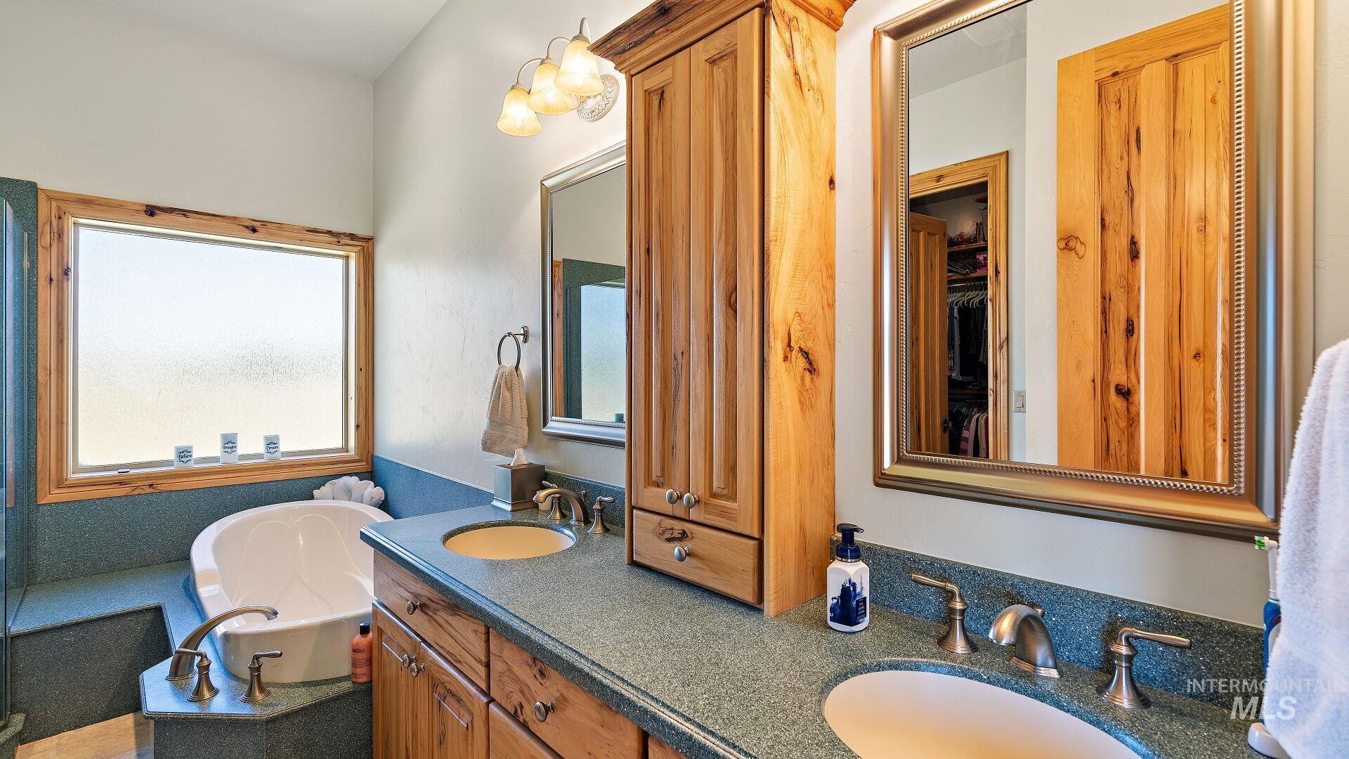 7340 Sagebrush Lane, Caldwell, Idaho 83607, 4 Bedrooms, 2.5 Bathrooms, Residential For Sale, Price $1,850,000,MLS 98939500