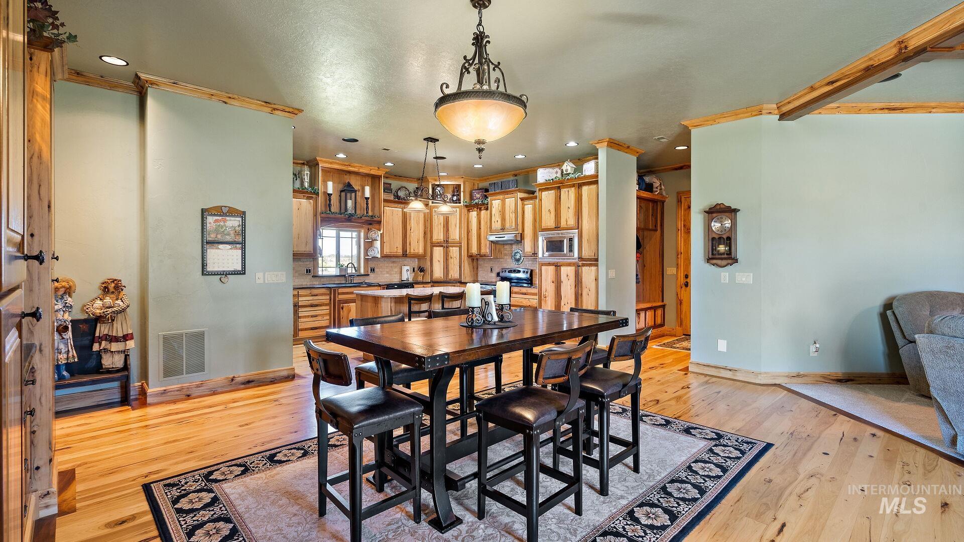 7340 Sagebrush Lane, Caldwell, Idaho 83607, 4 Bedrooms, 2.5 Bathrooms, Residential For Sale, Price $1,850,000,MLS 98939500