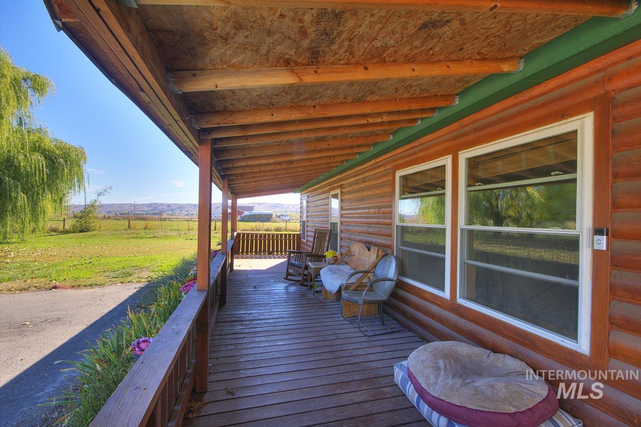 2625 Berglund Rd., Emmett, Idaho 83617, 3 Bedrooms, 2 Bathrooms, Residential For Sale, Price $805,900, 98939571