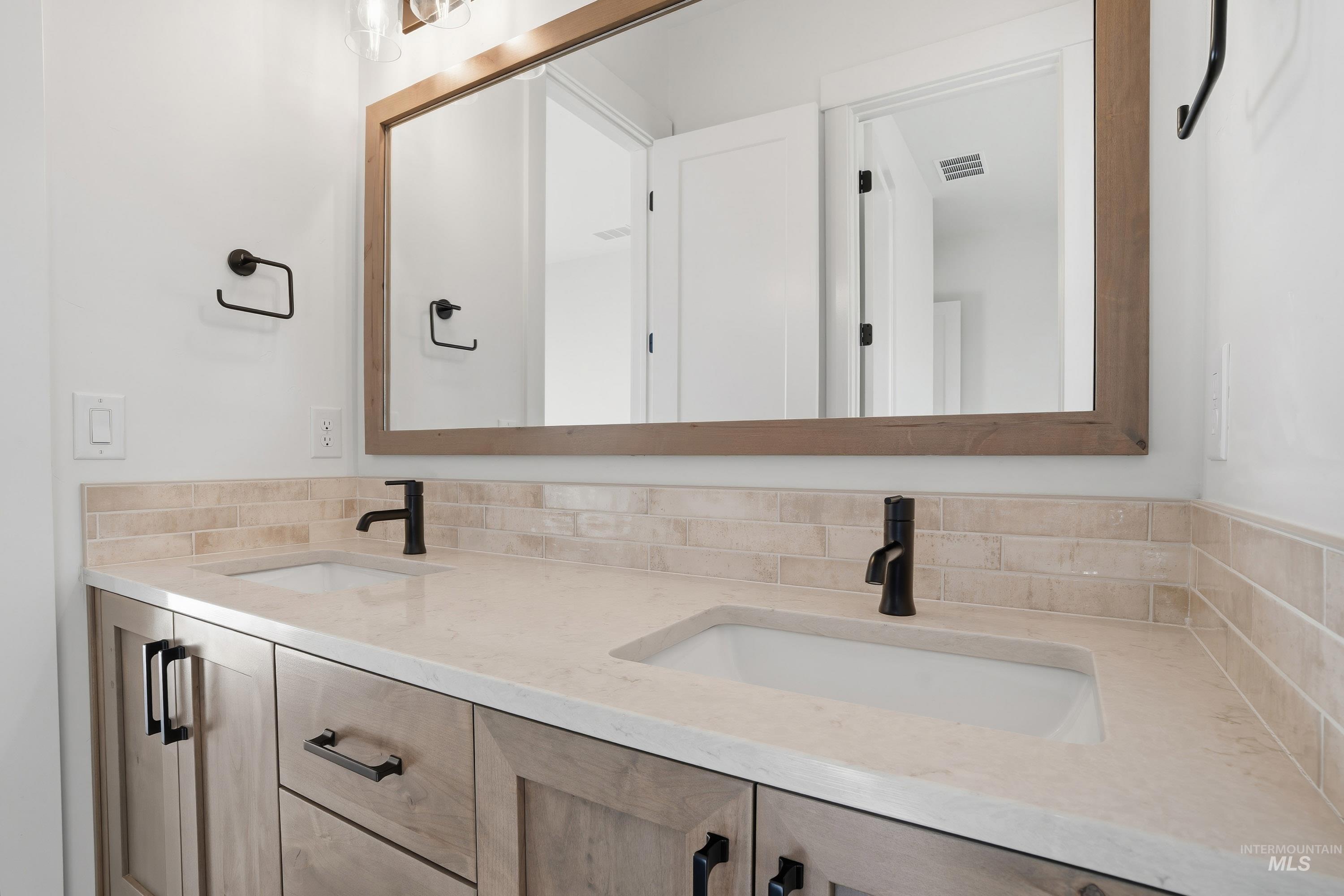 2106 N Annadale Ave, Eagle, Idaho 83616, 4 Bedrooms, 3.5 Bathrooms, Residential For Sale, Price $1,199,000,MLS 98939589